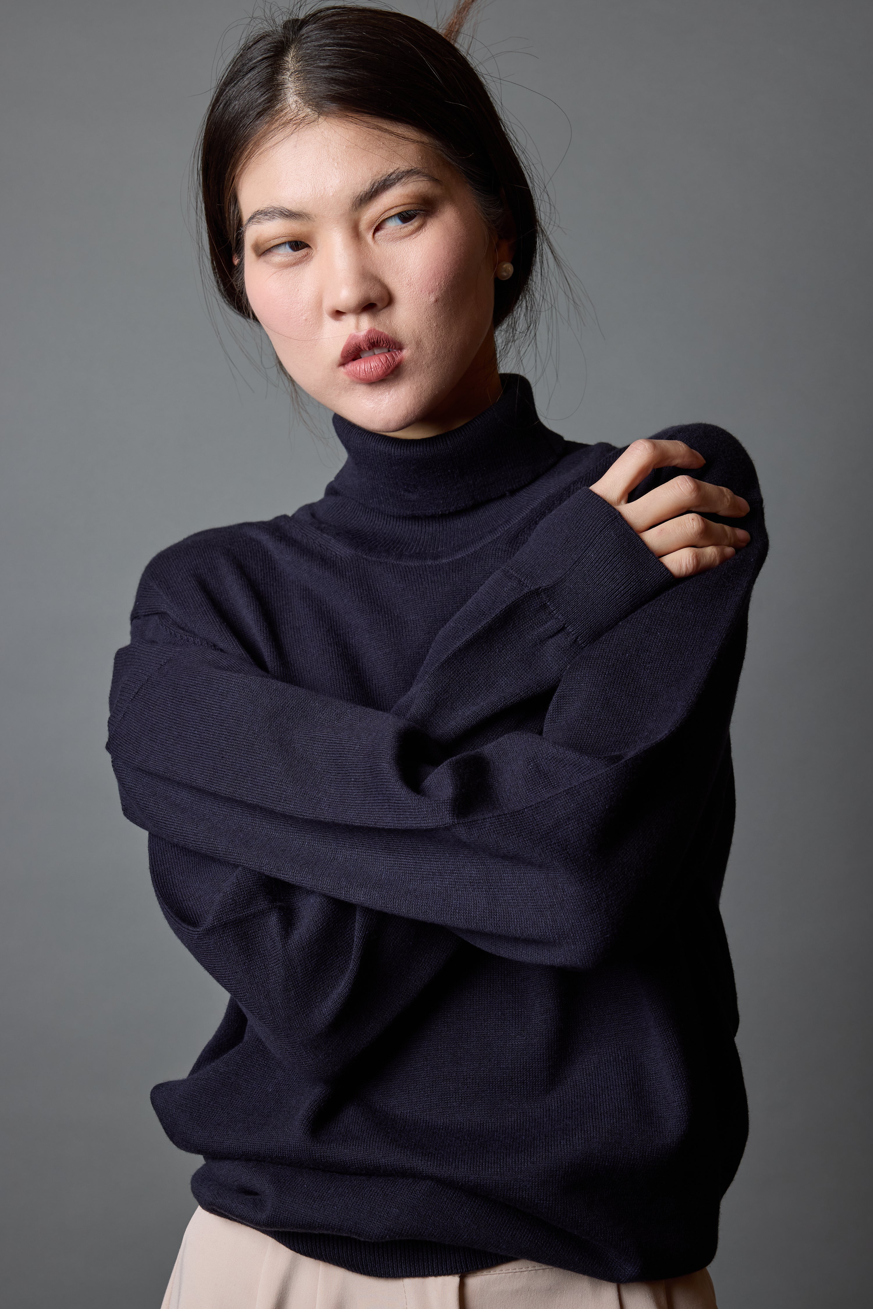 PAMUK YUKSEK YAKA UNISEX KAZAK LACIVERT