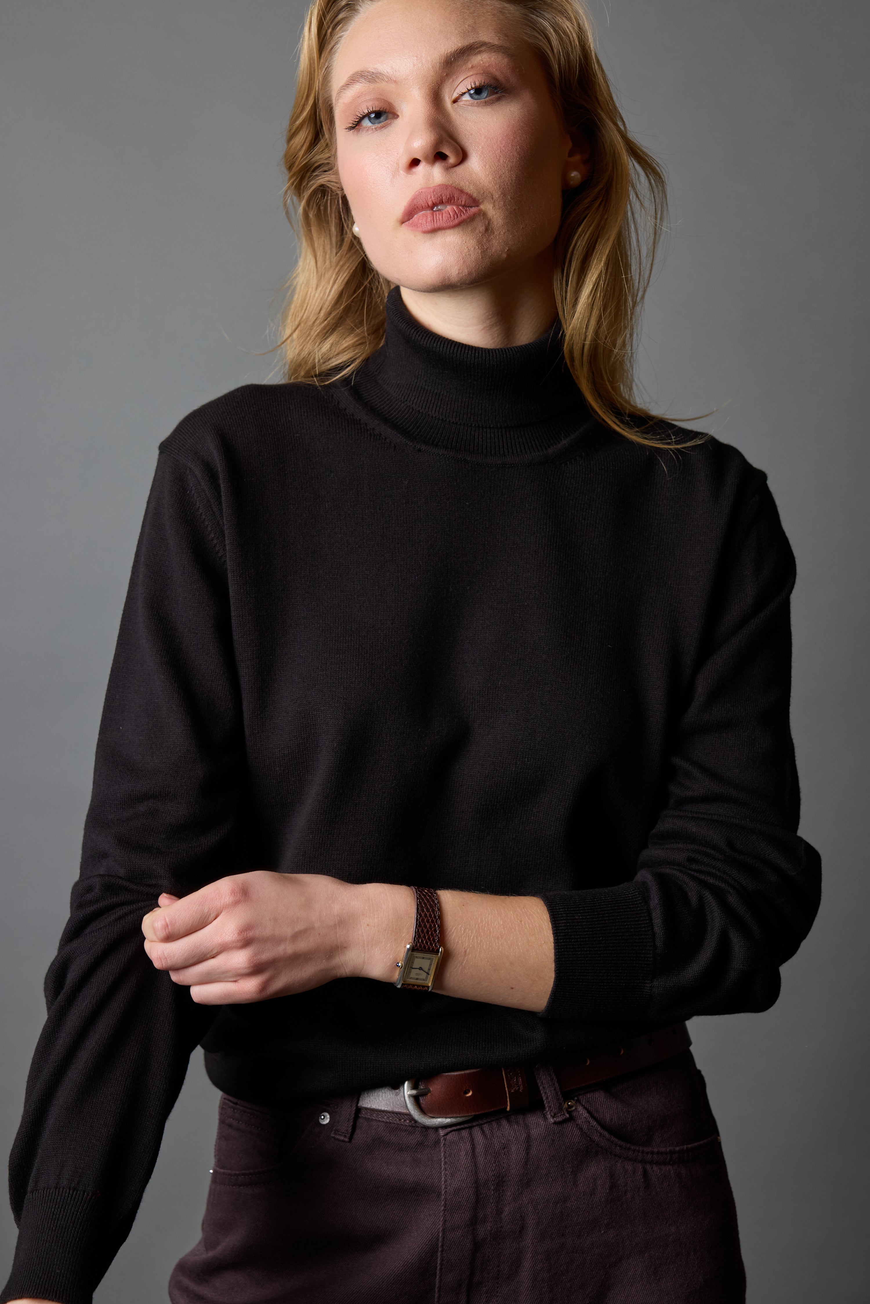 PAMUK YUKSEK YAKA UNISEX KAZAK SIYAH