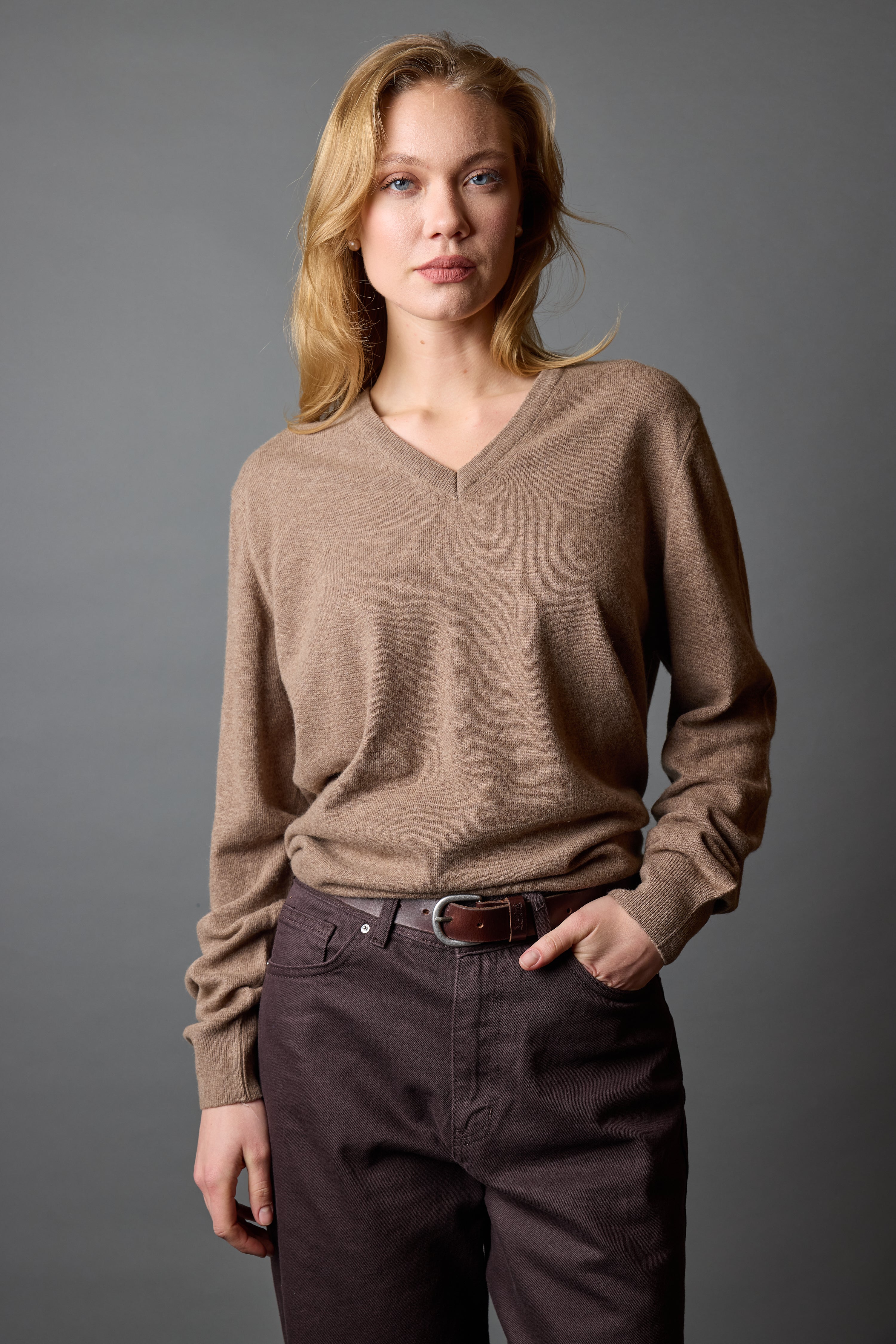 YUN V YAKA UNISEX KAZAK VIZON