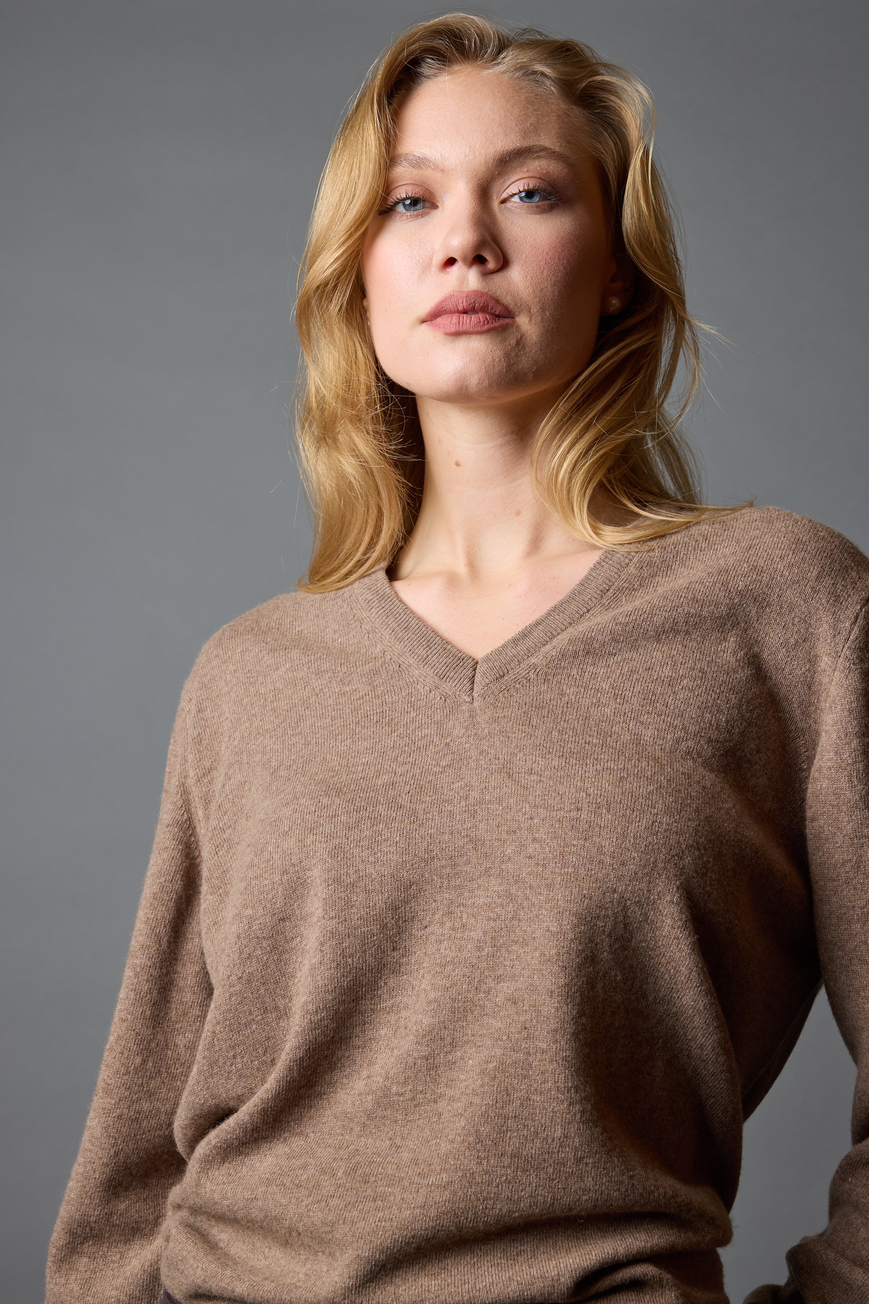 YUN V YAKA UNISEX KAZAK VIZON