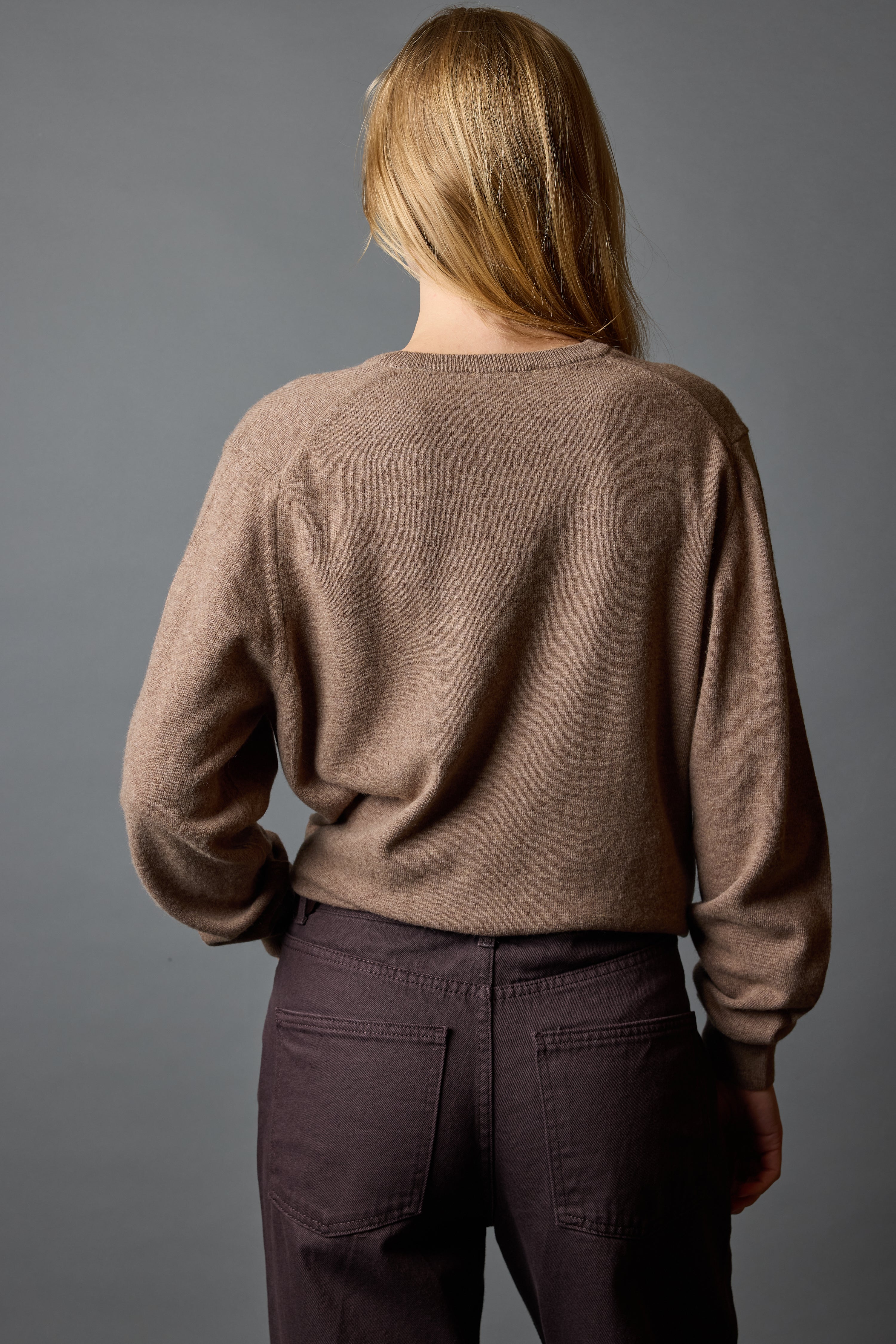 YUN V YAKA UNISEX KAZAK VIZON