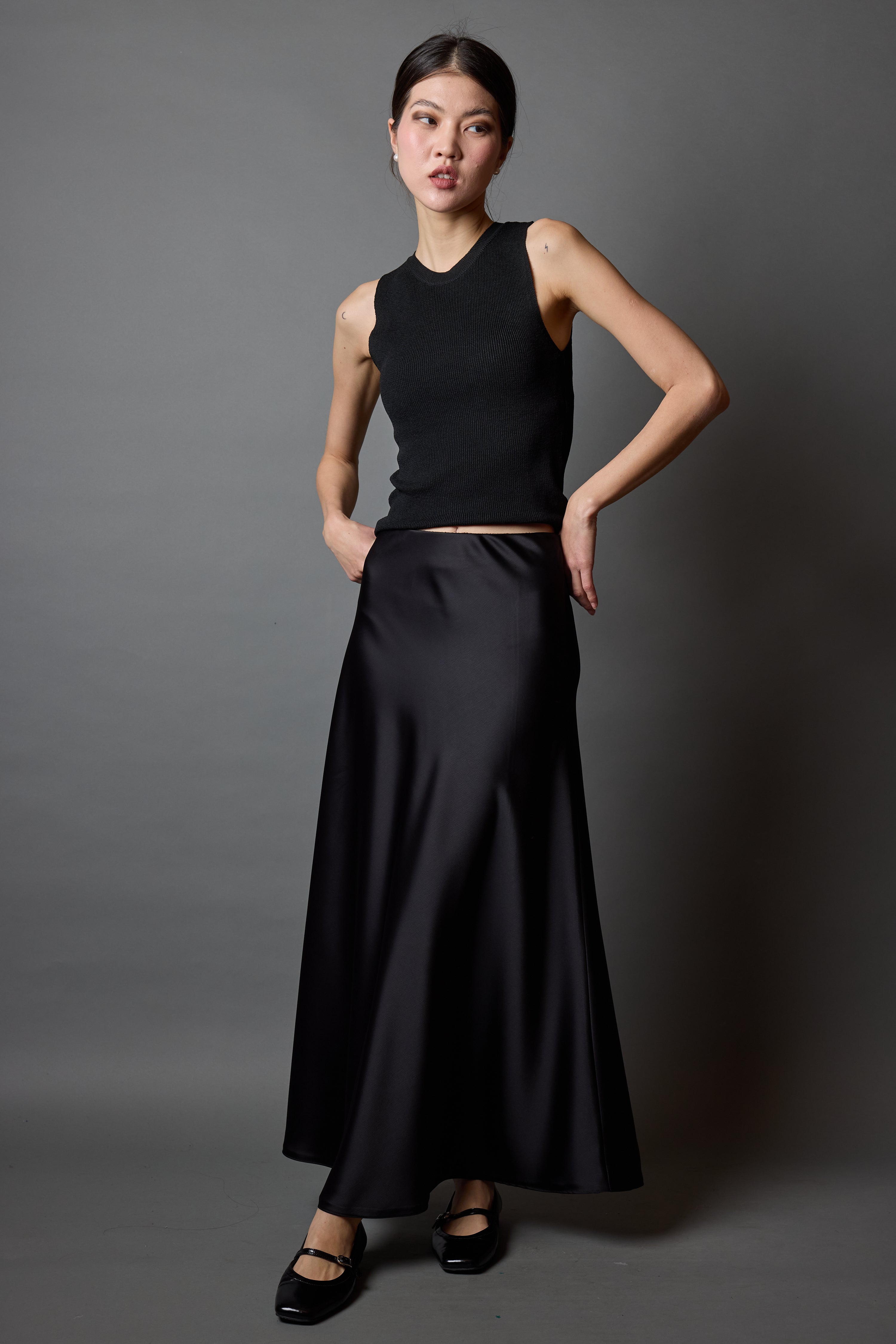 SATEN MIDI ETEK SIYAH