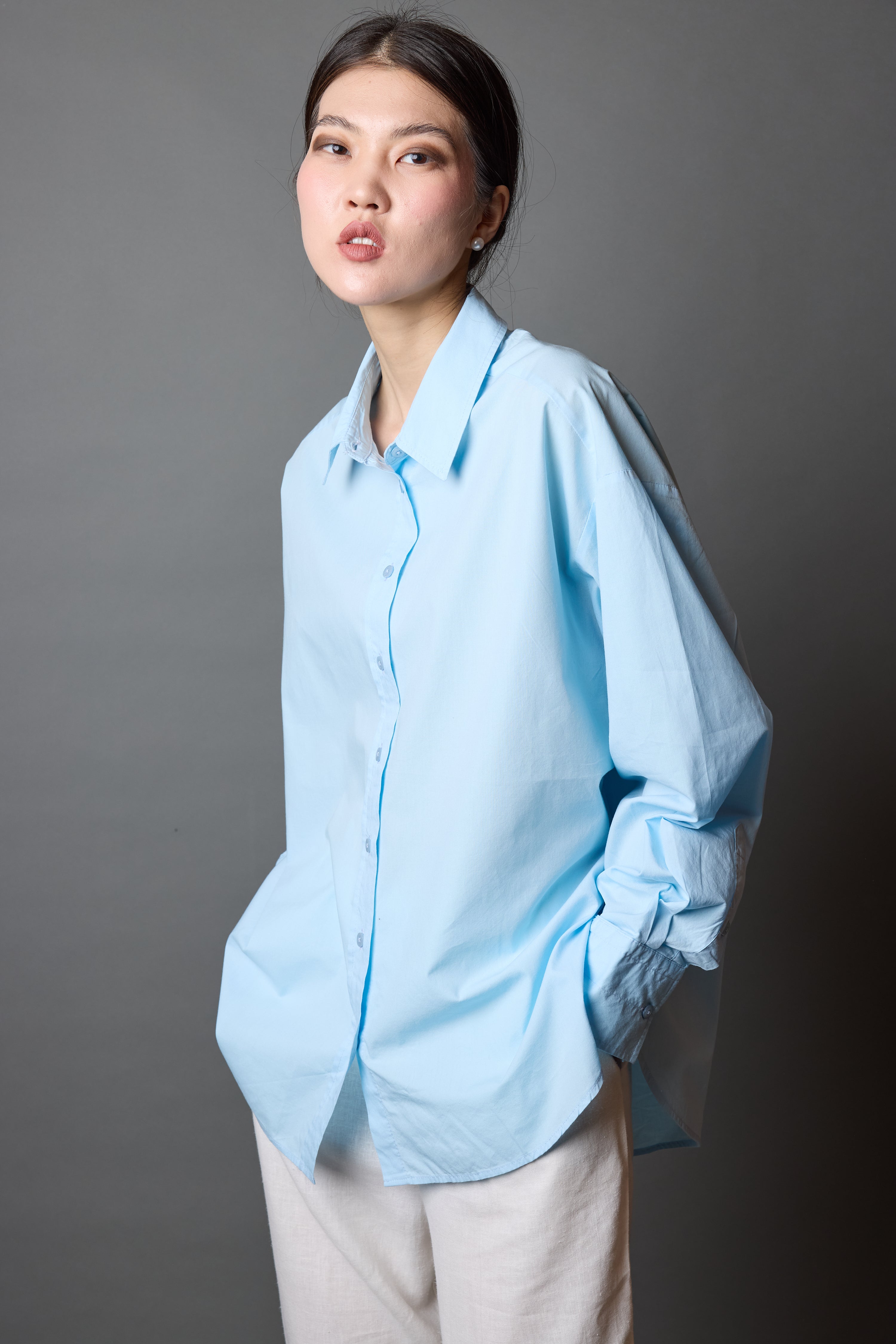 CLASSIC COLLAR OVERSIZE POPLIN SHIRT LIGHT BLUE