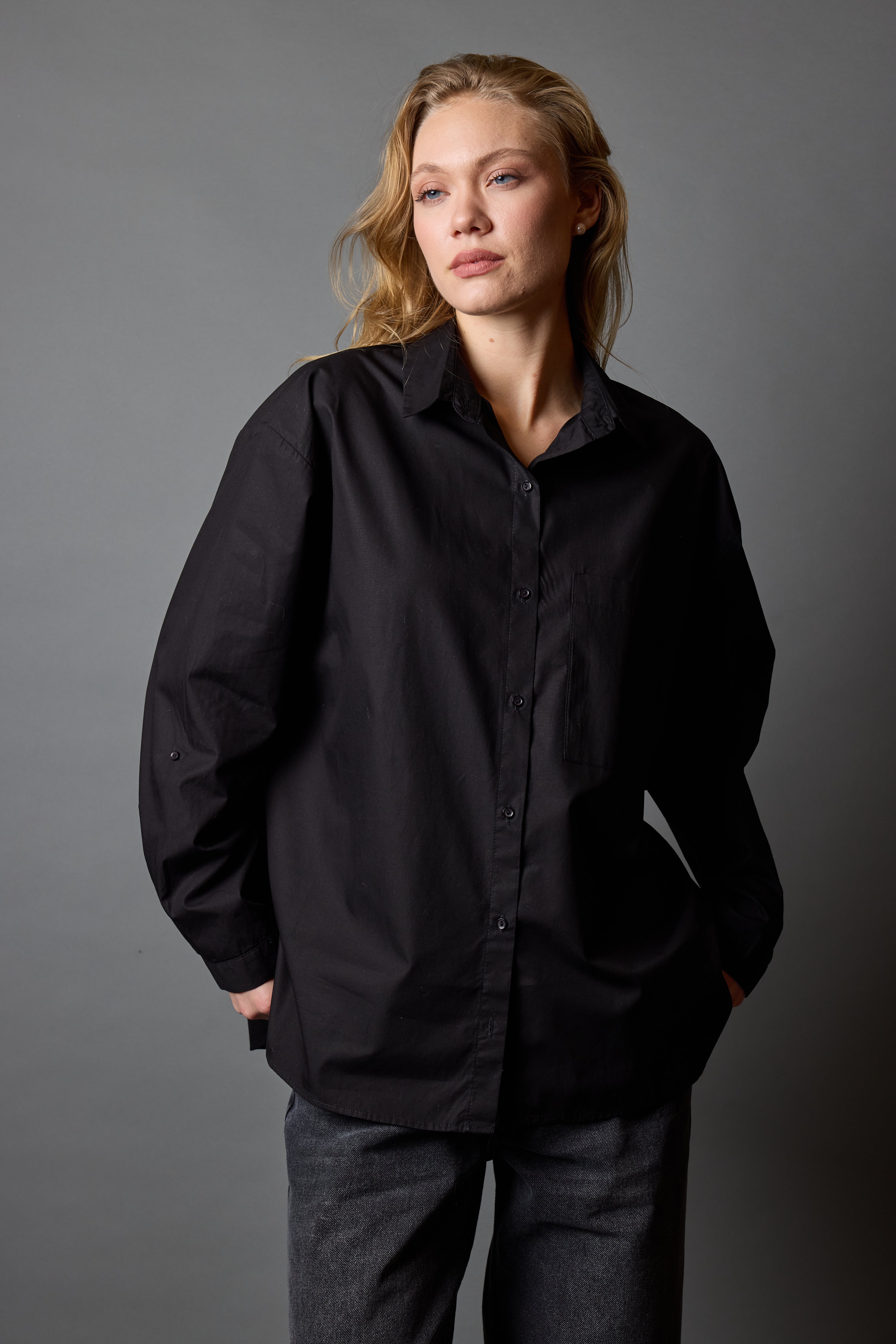 KLASIK YAKA OVERSIZE GOMLEK SIYAH