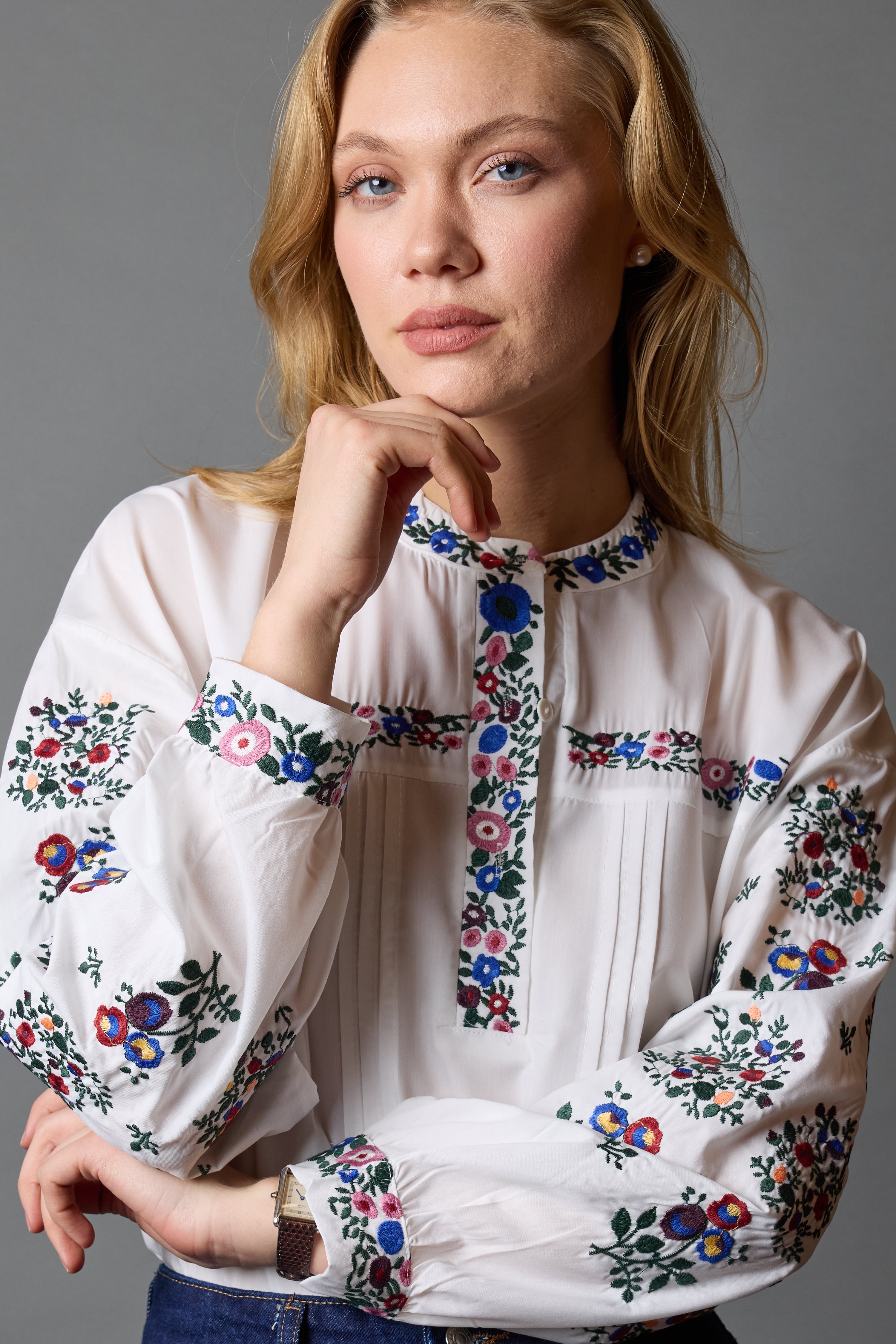 HAKIM YAKA FLORAL NAKISLI BLUZ