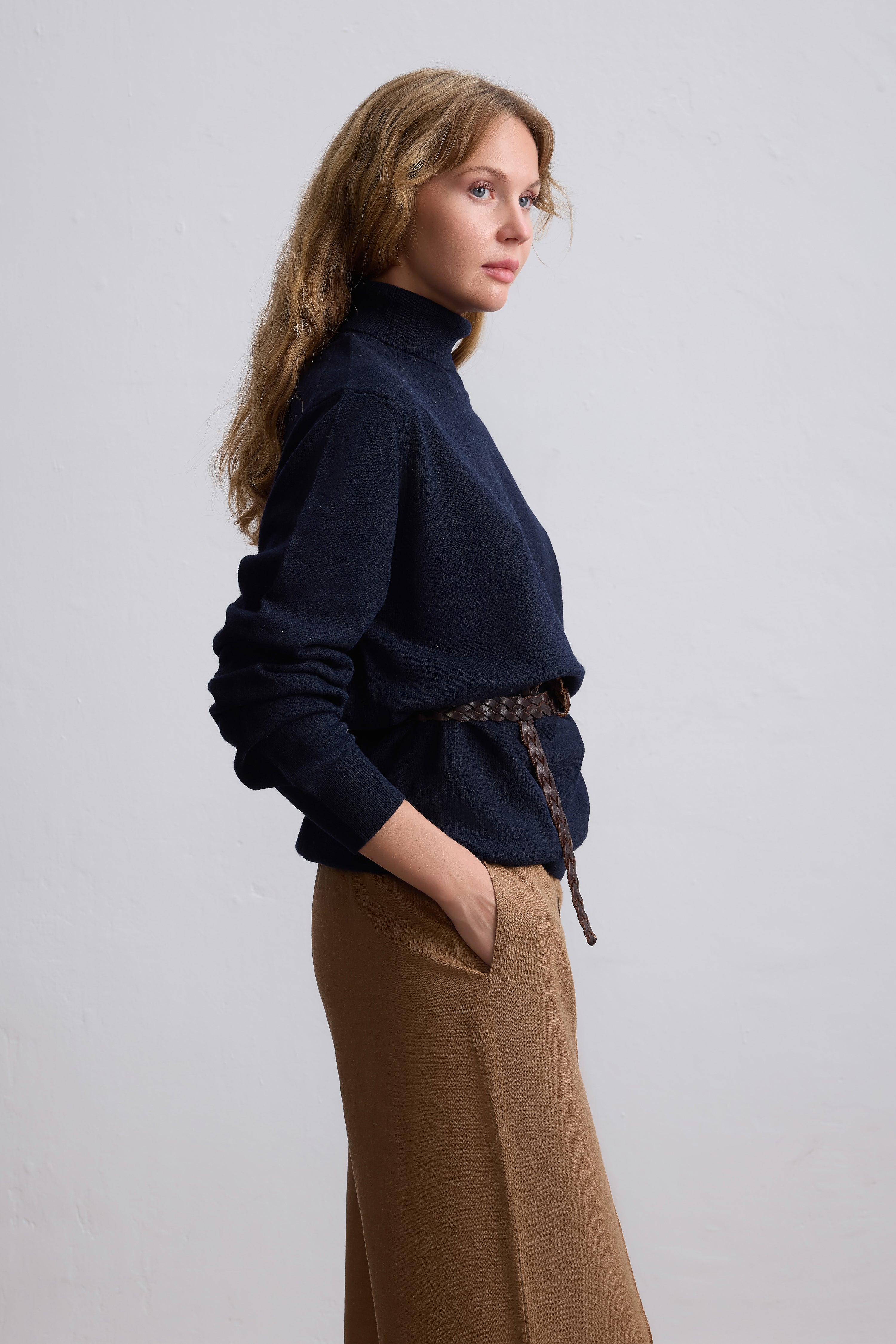 YUN YUKSEK YAKA UNISEX KAZAK LACIVERT