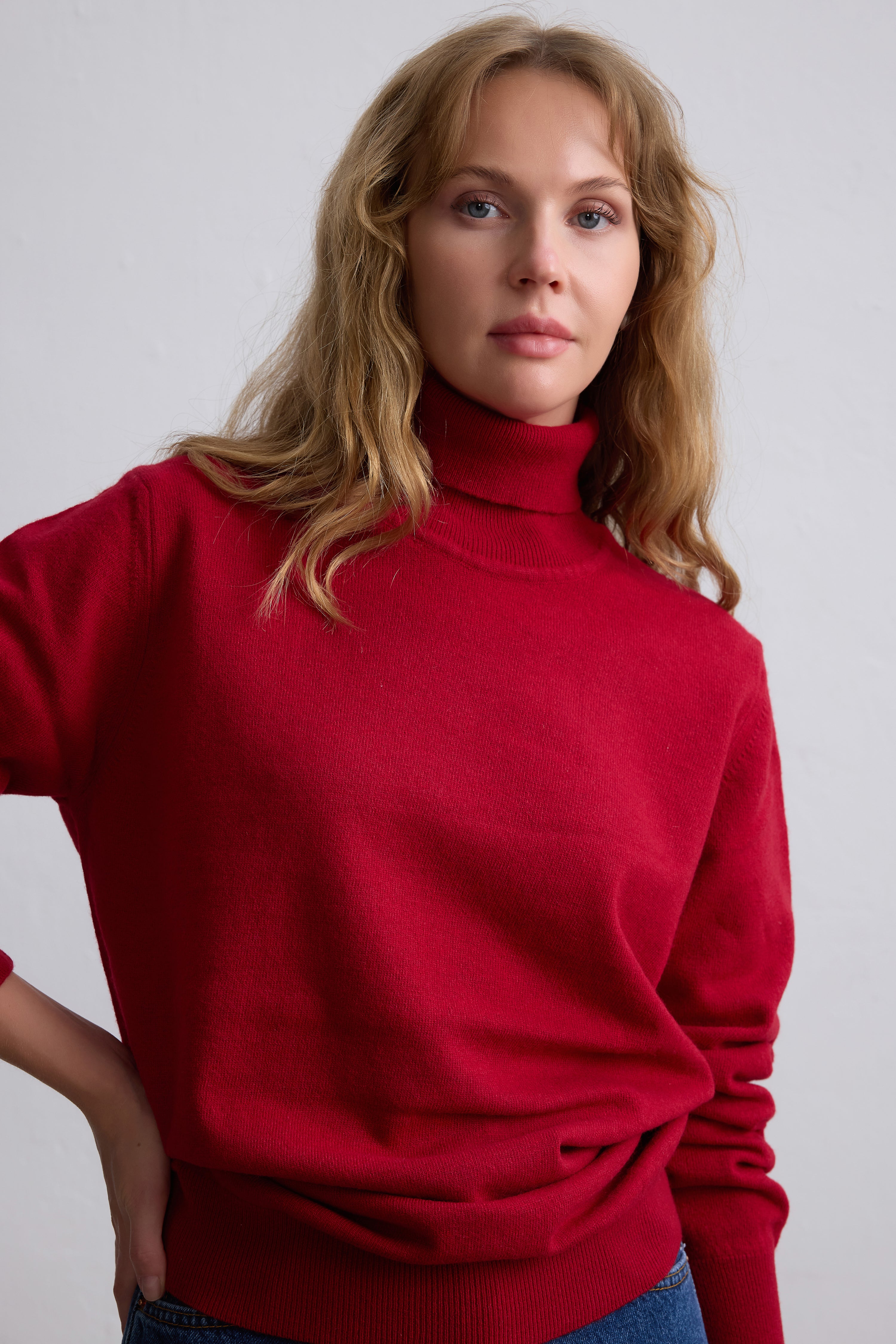 YUN YUKSEK YAKA UNISEX KAZAK KIRMIZI