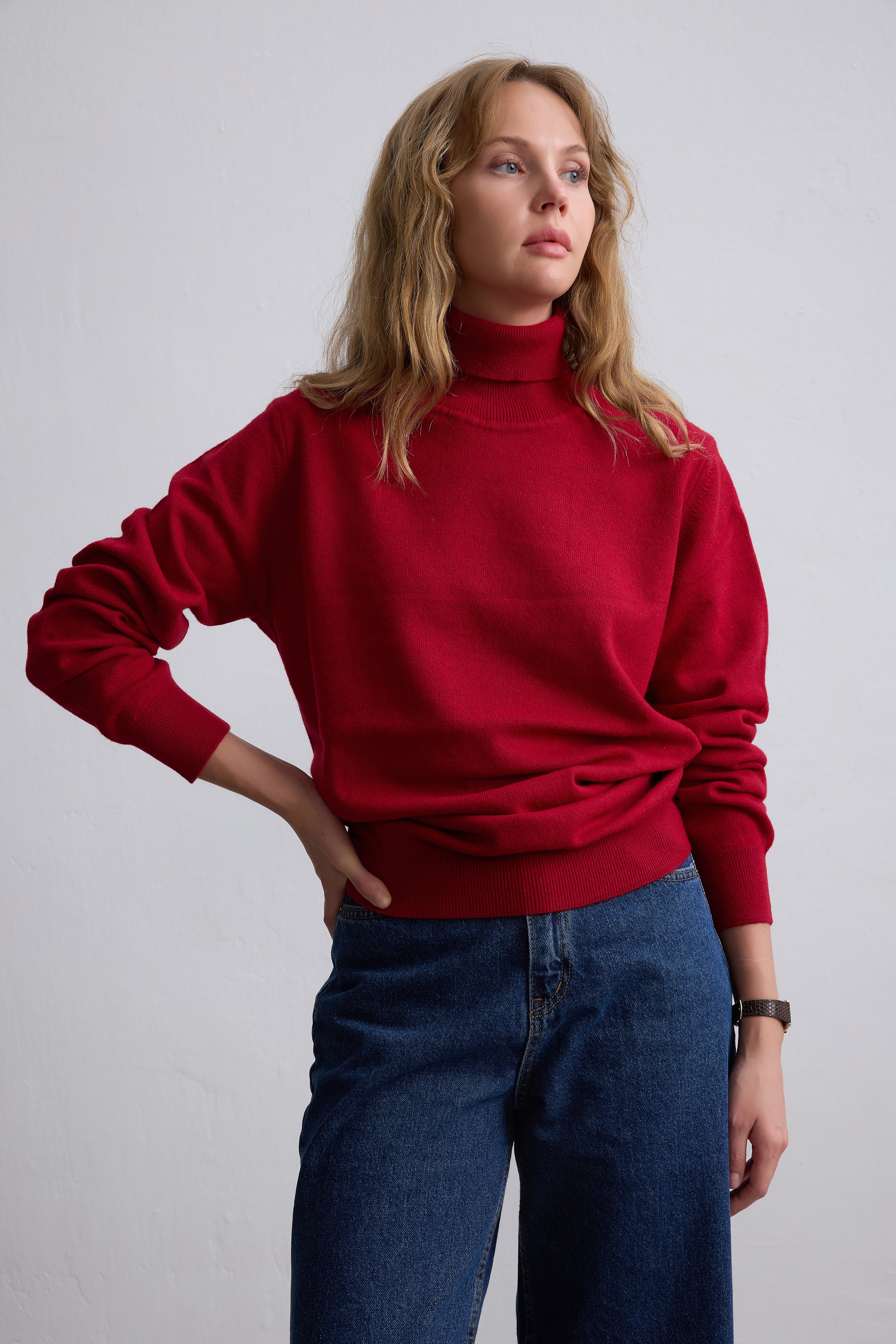 YUN YUKSEK YAKA UNISEX KAZAK KIRMIZI