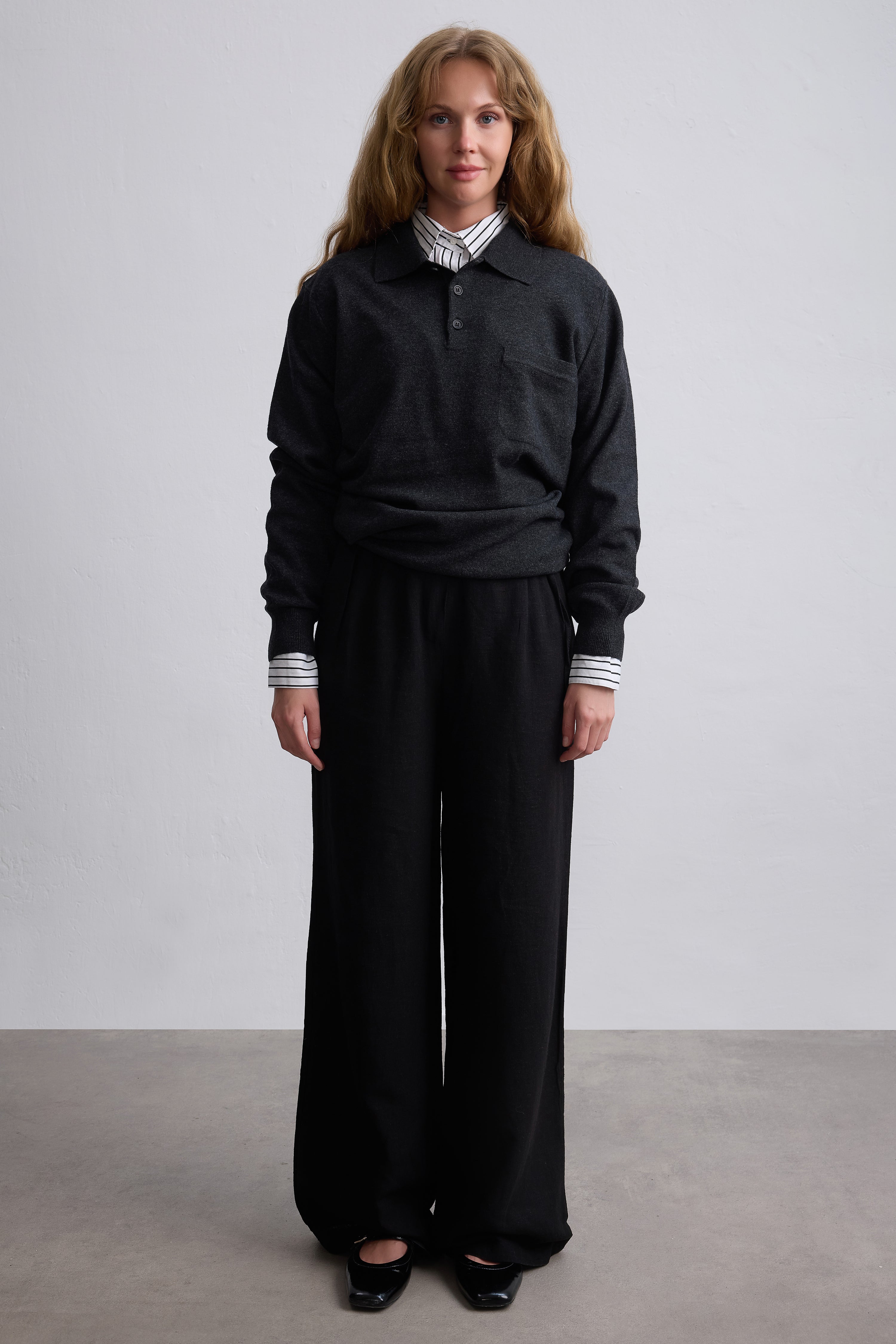 YUN POLO YAKA UNISEX KAZAK FUME