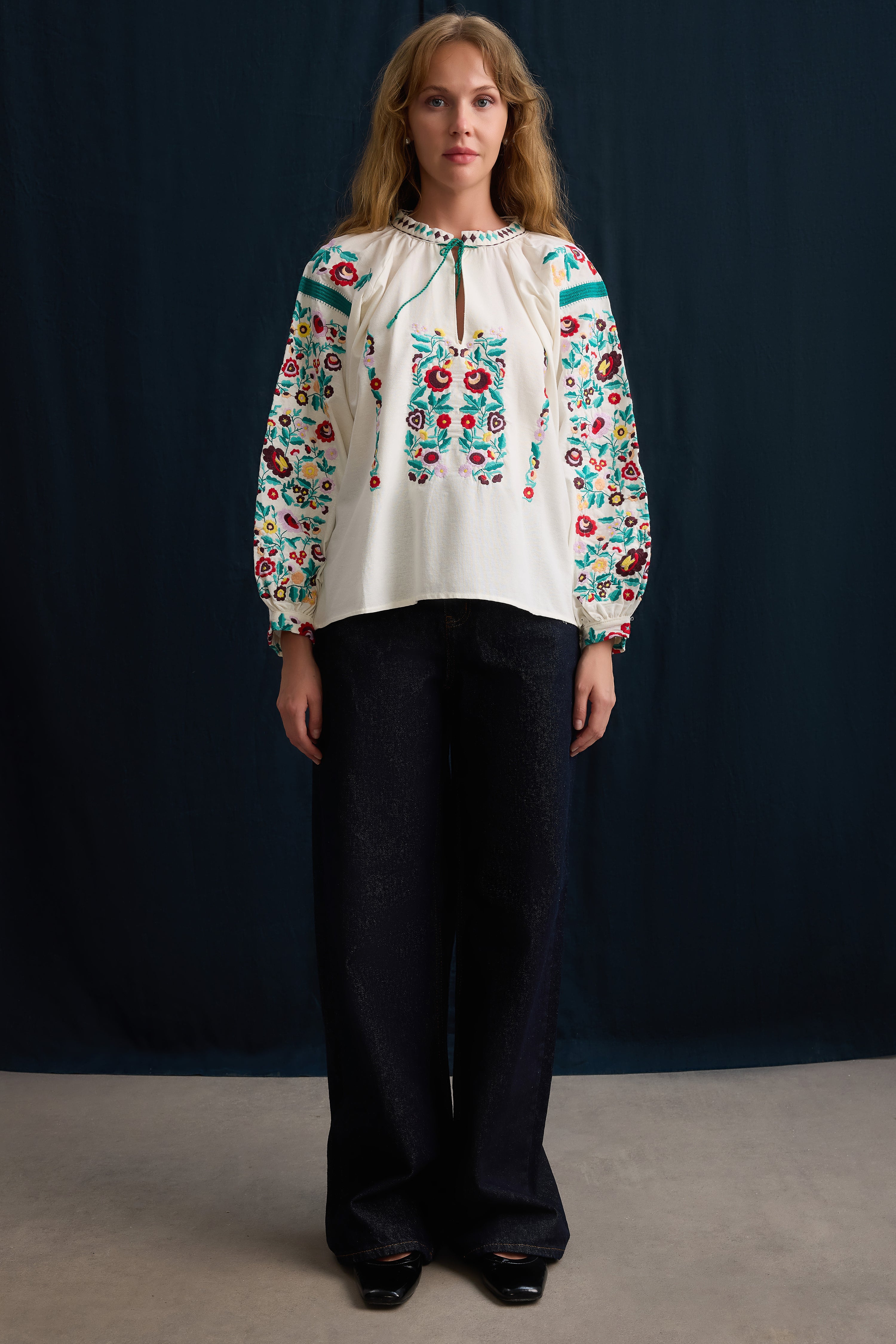 ANTOINE HAKIM YAKA BLUZ