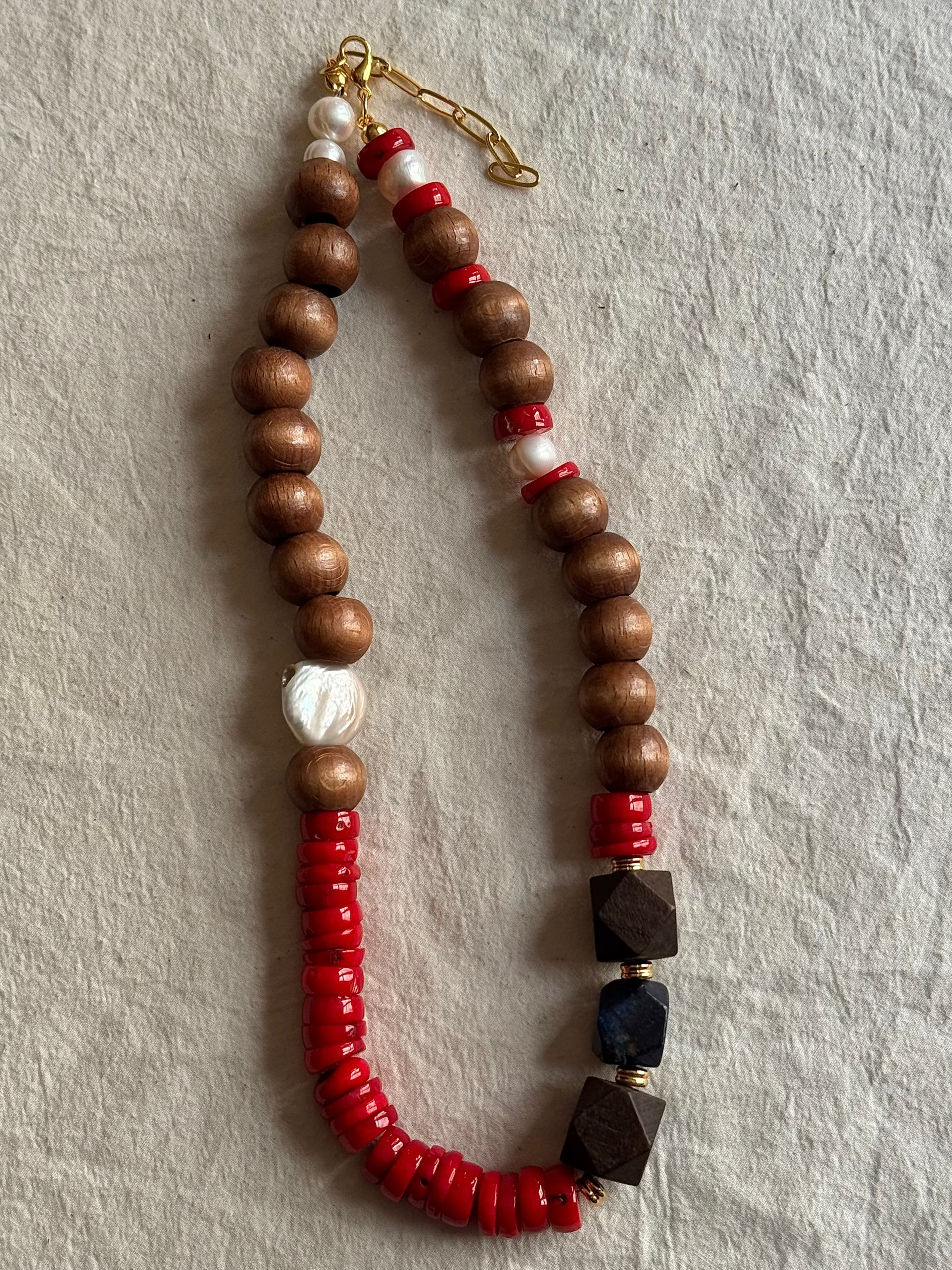 MATIERE ROUGE CORAL NECKLACE