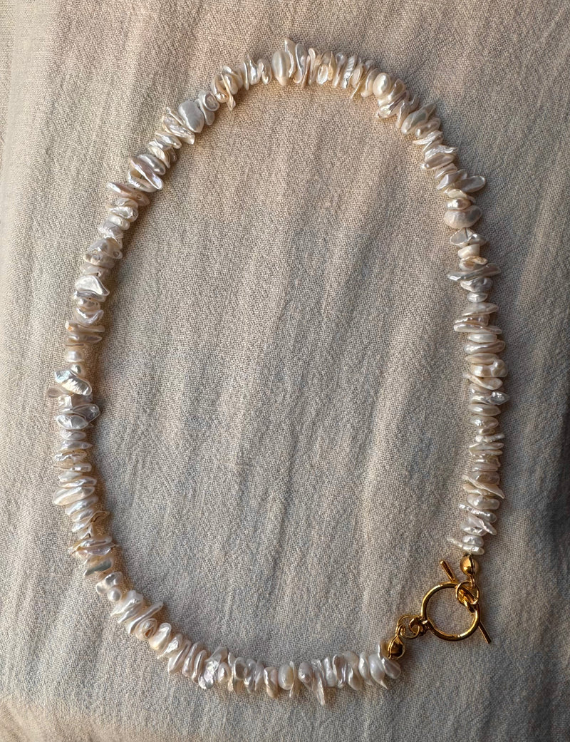 MATIERE ROUGE CORAL NECKLACE