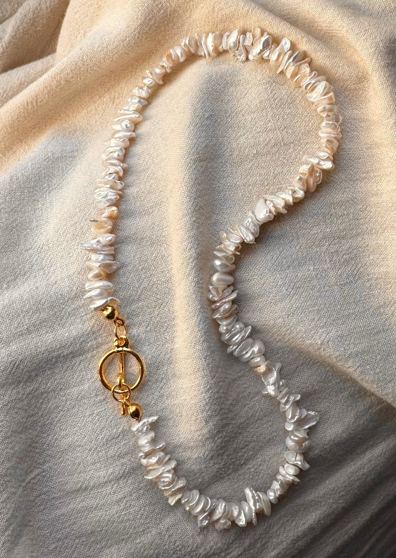 MATIERE ROUGE CORAL NECKLACE