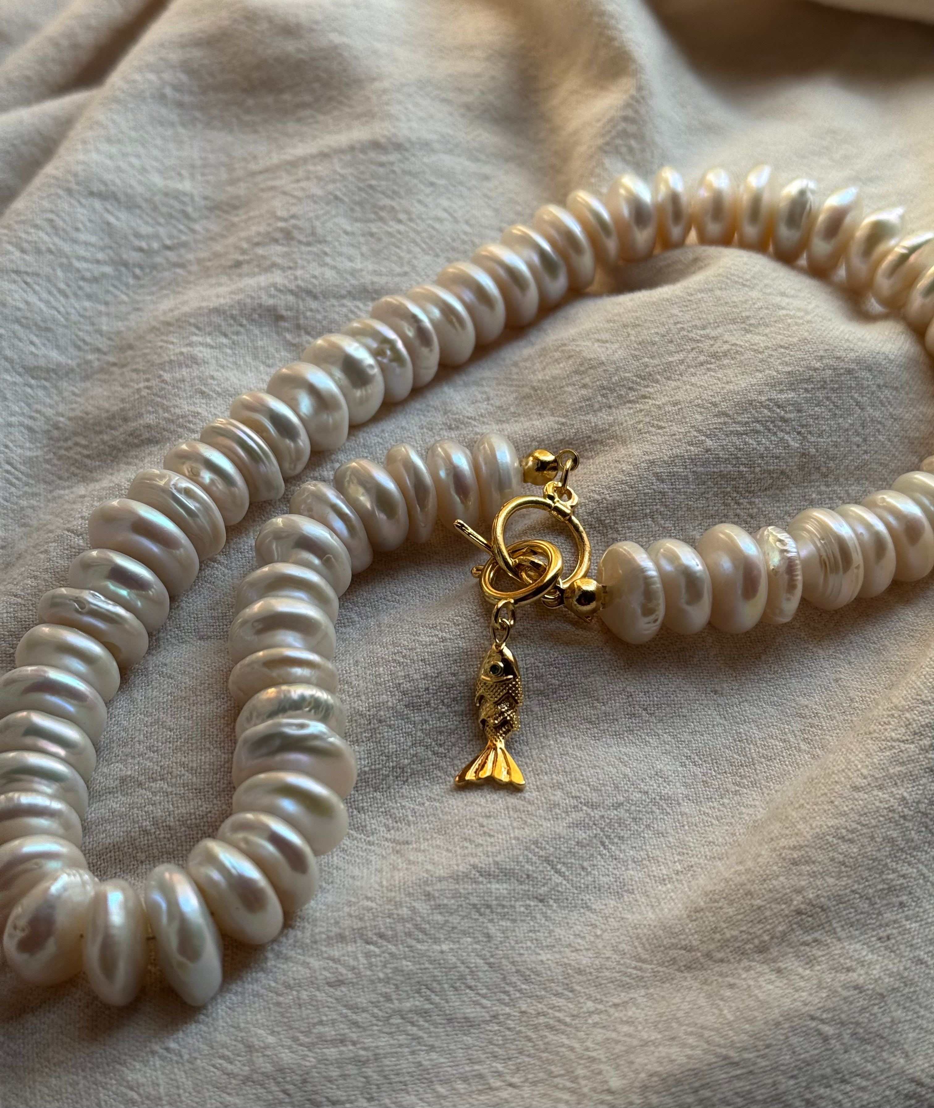 BABY KOIYA CHARM EMERALD- KOLYE UCU