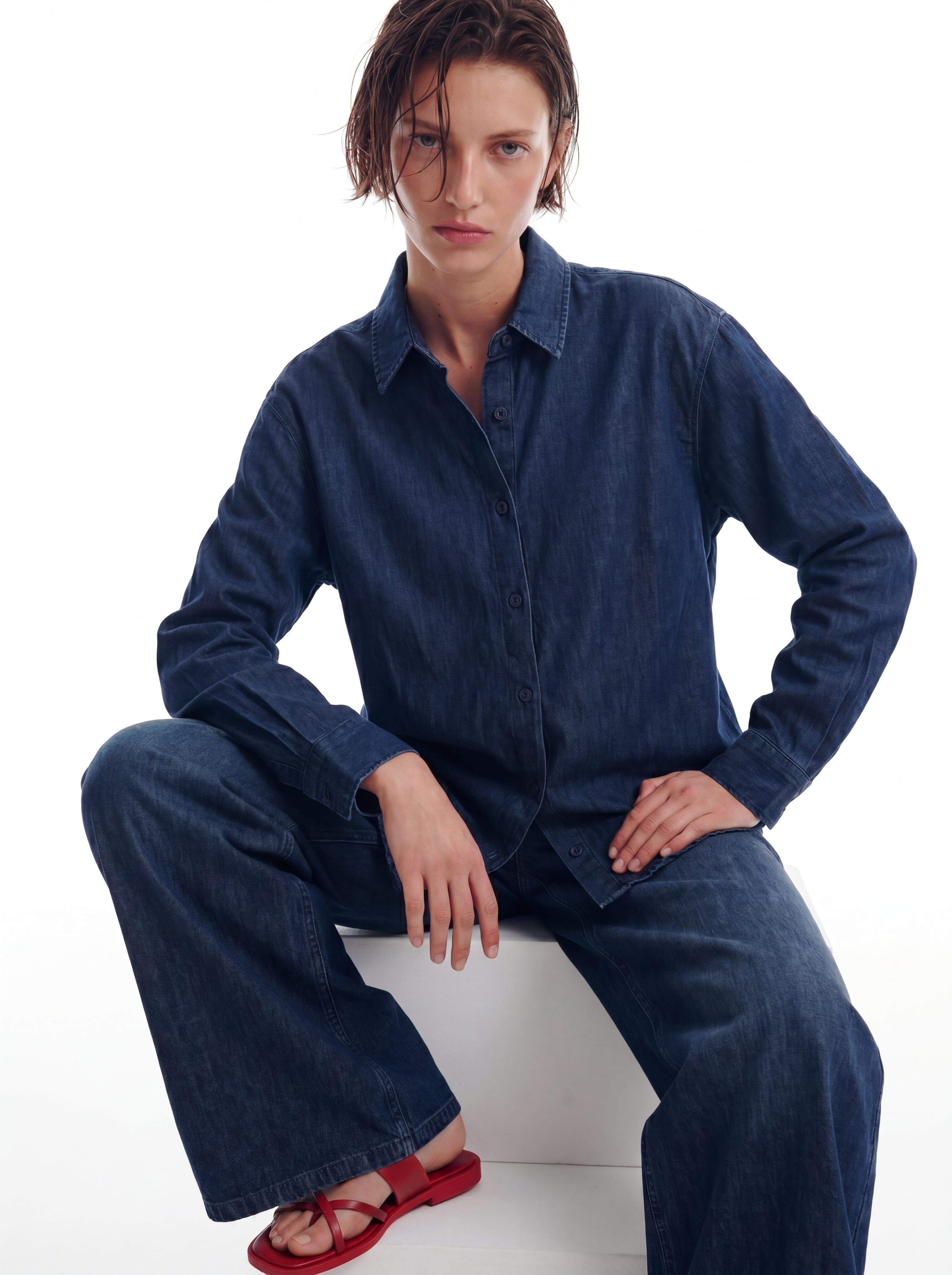 KLASIK YAKA OVERSIZE DENIM GOMLEK