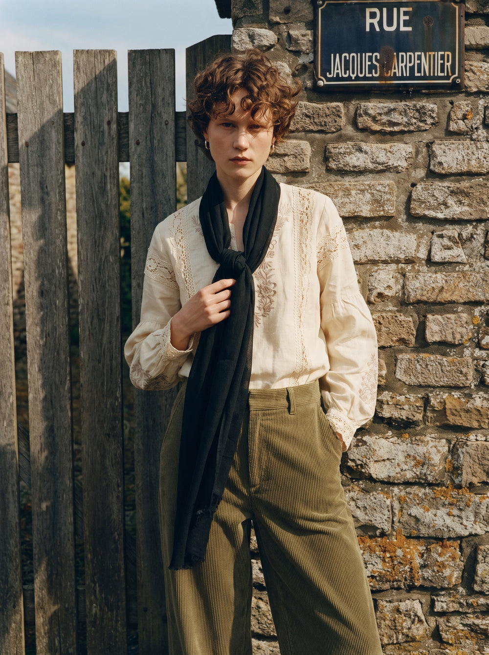 Black Moon organik pamuk Sal — HARMONIOUS AW26 The Country House