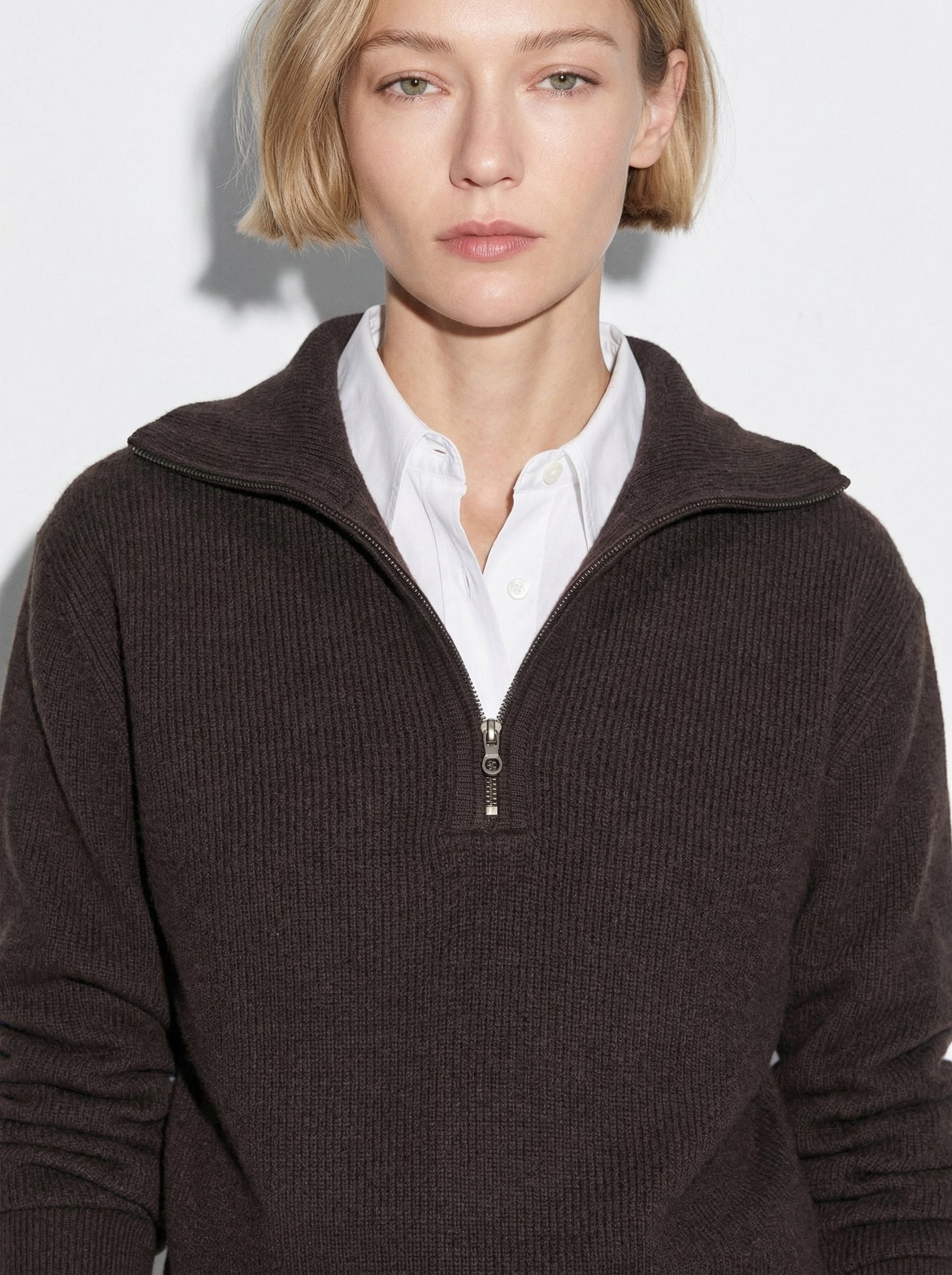 COTTON HIGH COLLAR ZIPPERED UNISEX SWEATER BROWN