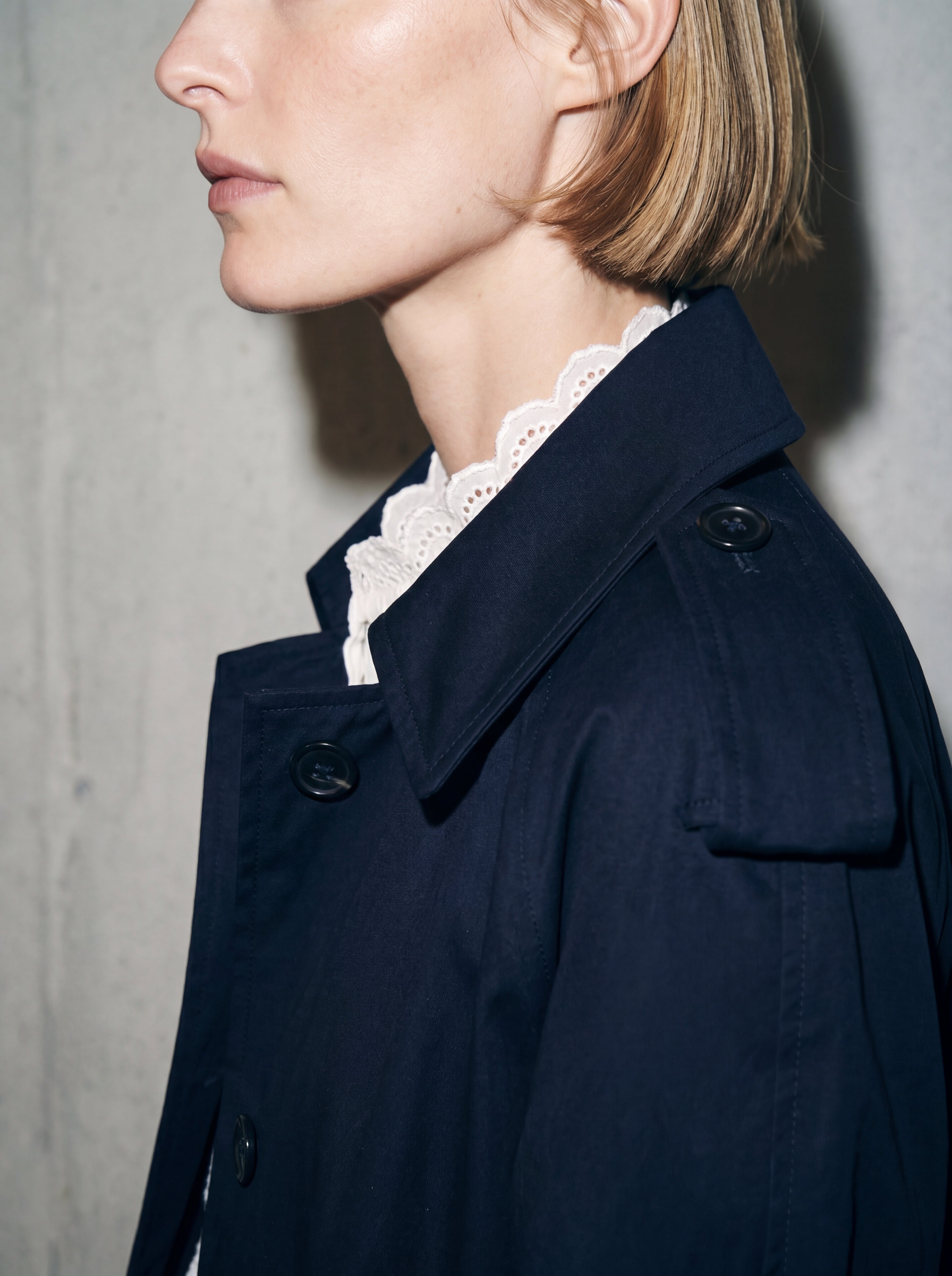 KEMERLI TRENÇKOT LACIVERT