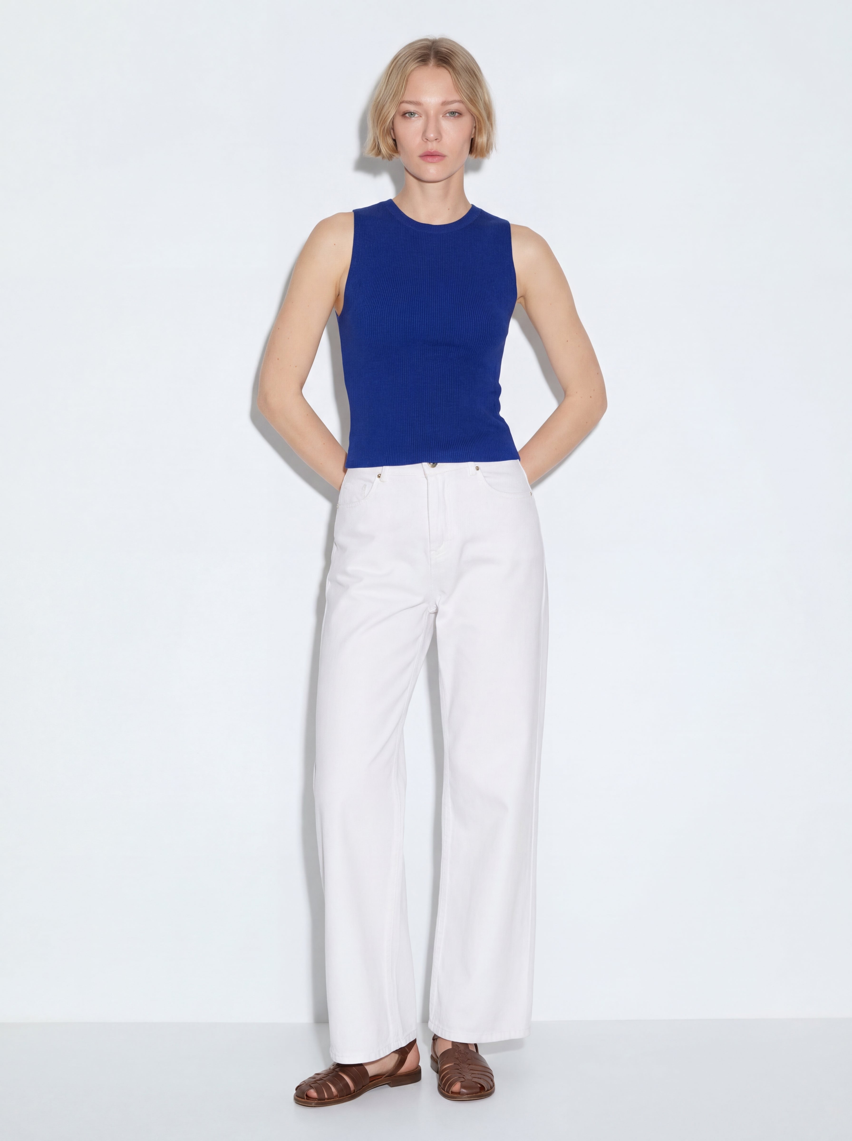 SLEEVELESS WOVEN KNITWEAR SAX BLUE