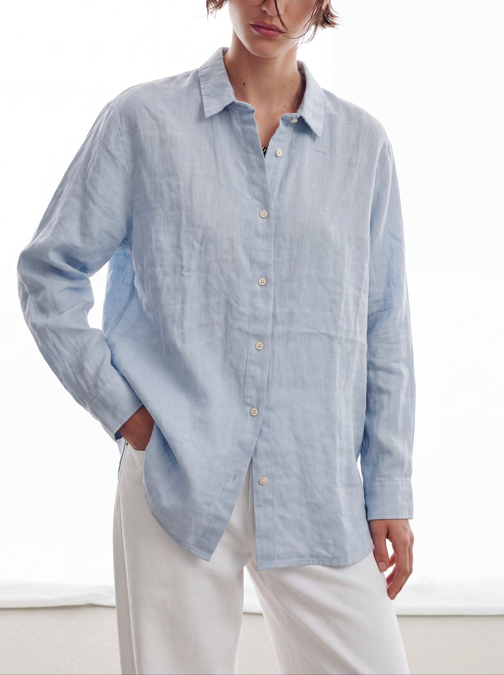 DOKUMLU %100 YIKANMIS KETEN GOMLEK MAVI