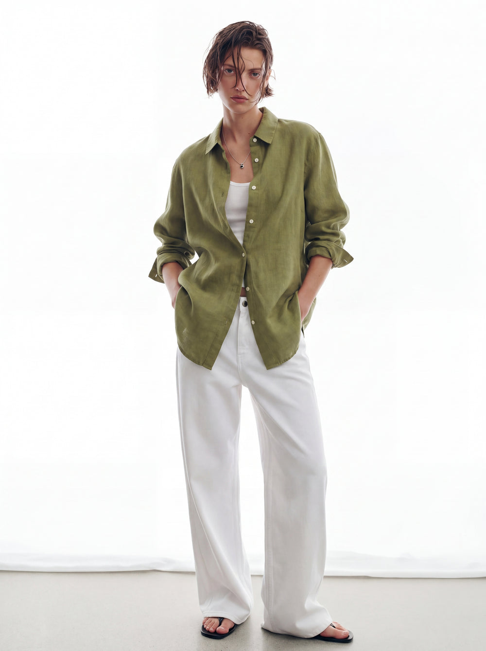 DOKUMLU %100 YIKANMIS KETEN GOMLEK OLIVE