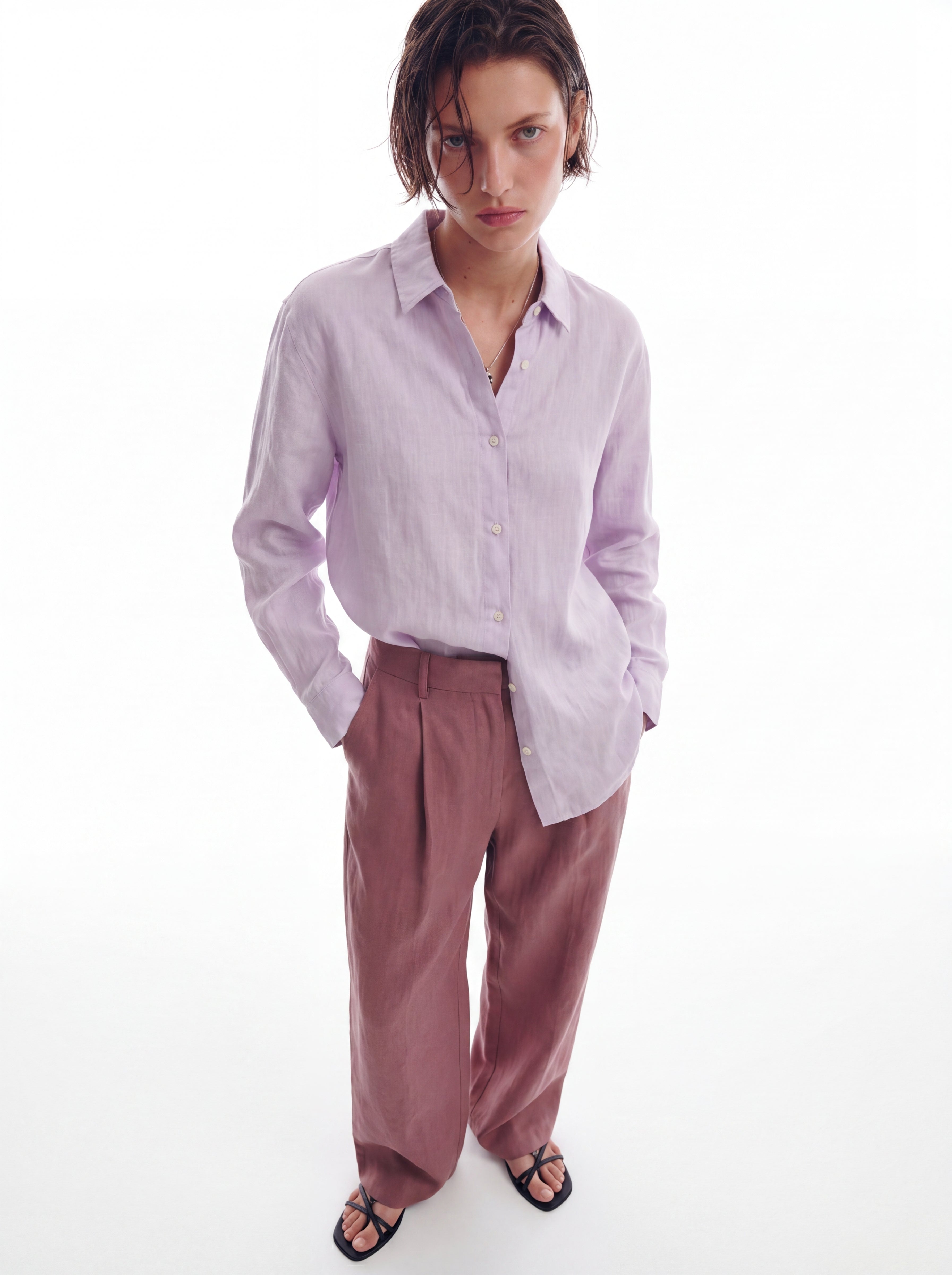 DOKUMLU %100 YIKANMIS KETEN GOMLEK LILA