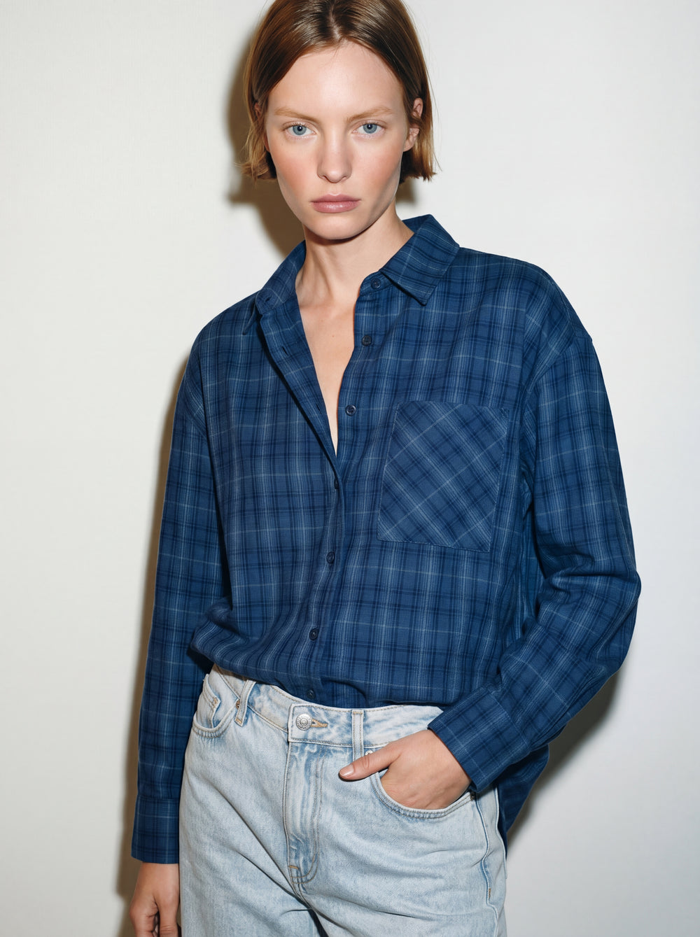 KARELI CEPLI OVERSIZE YUMUSAK GOMLEK