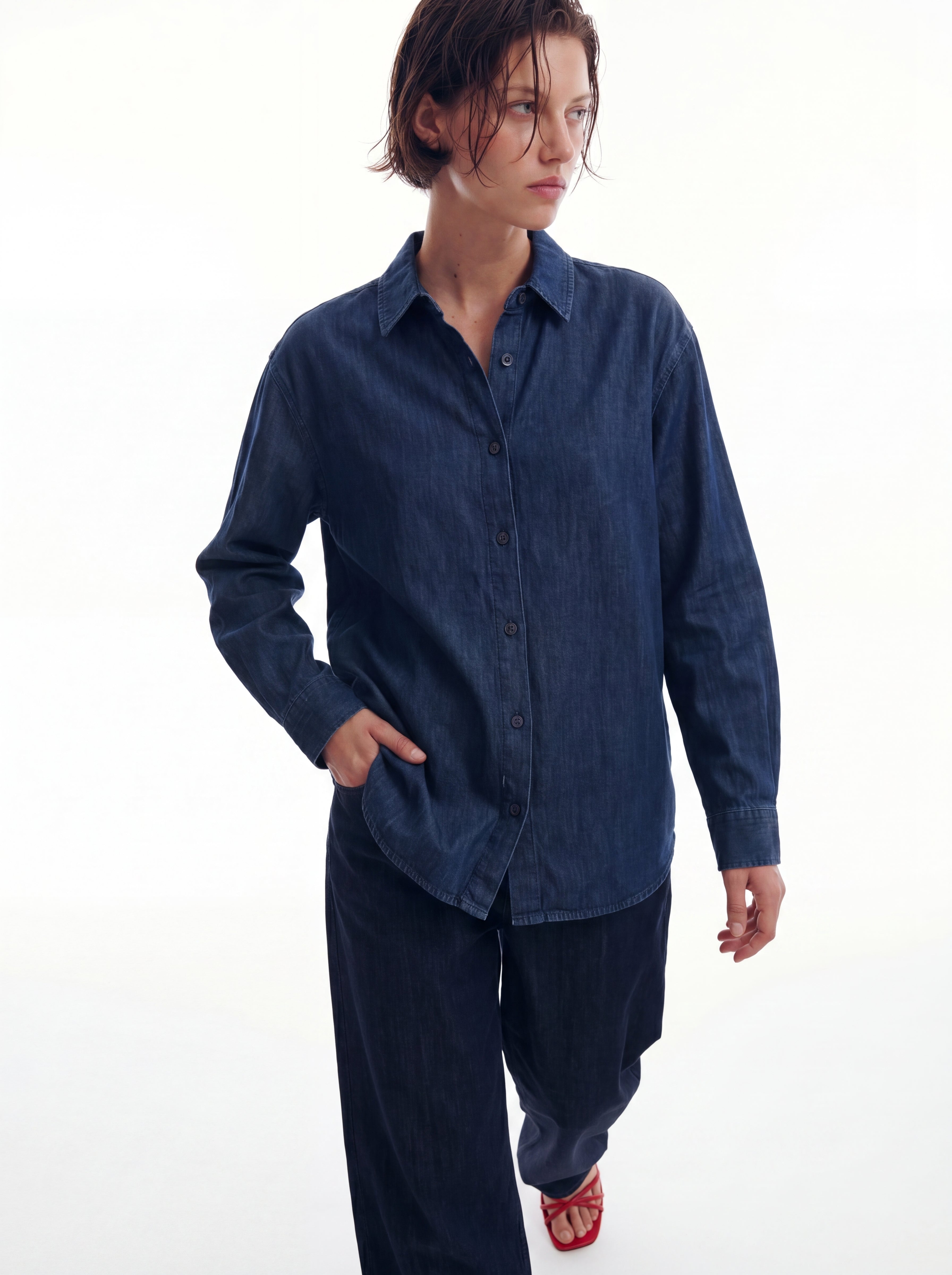 KLASIK YAKA OVERSIZE DENIM GOMLEK