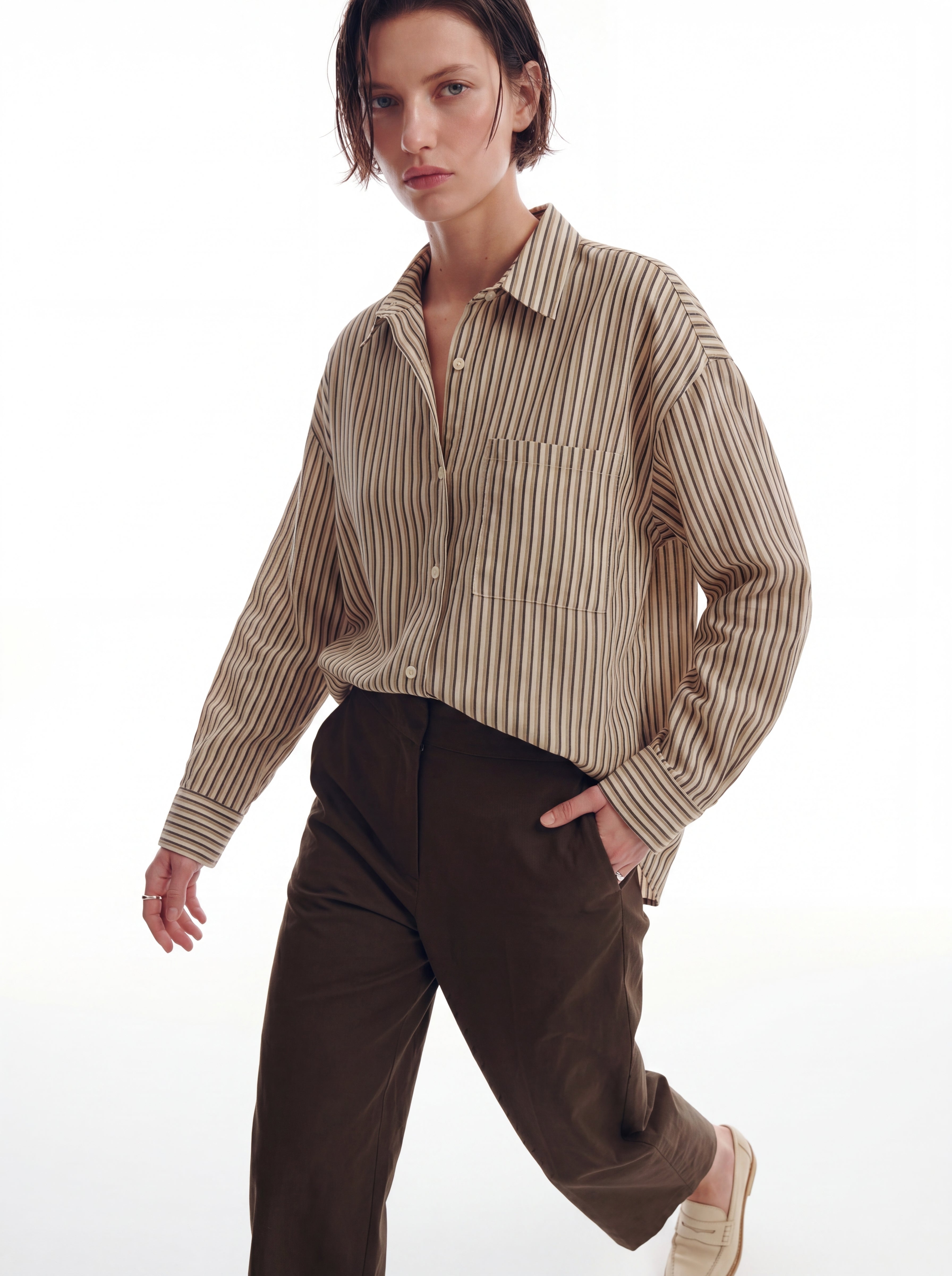 DOKUMLU CIZGILI TENCEL GOMLEK