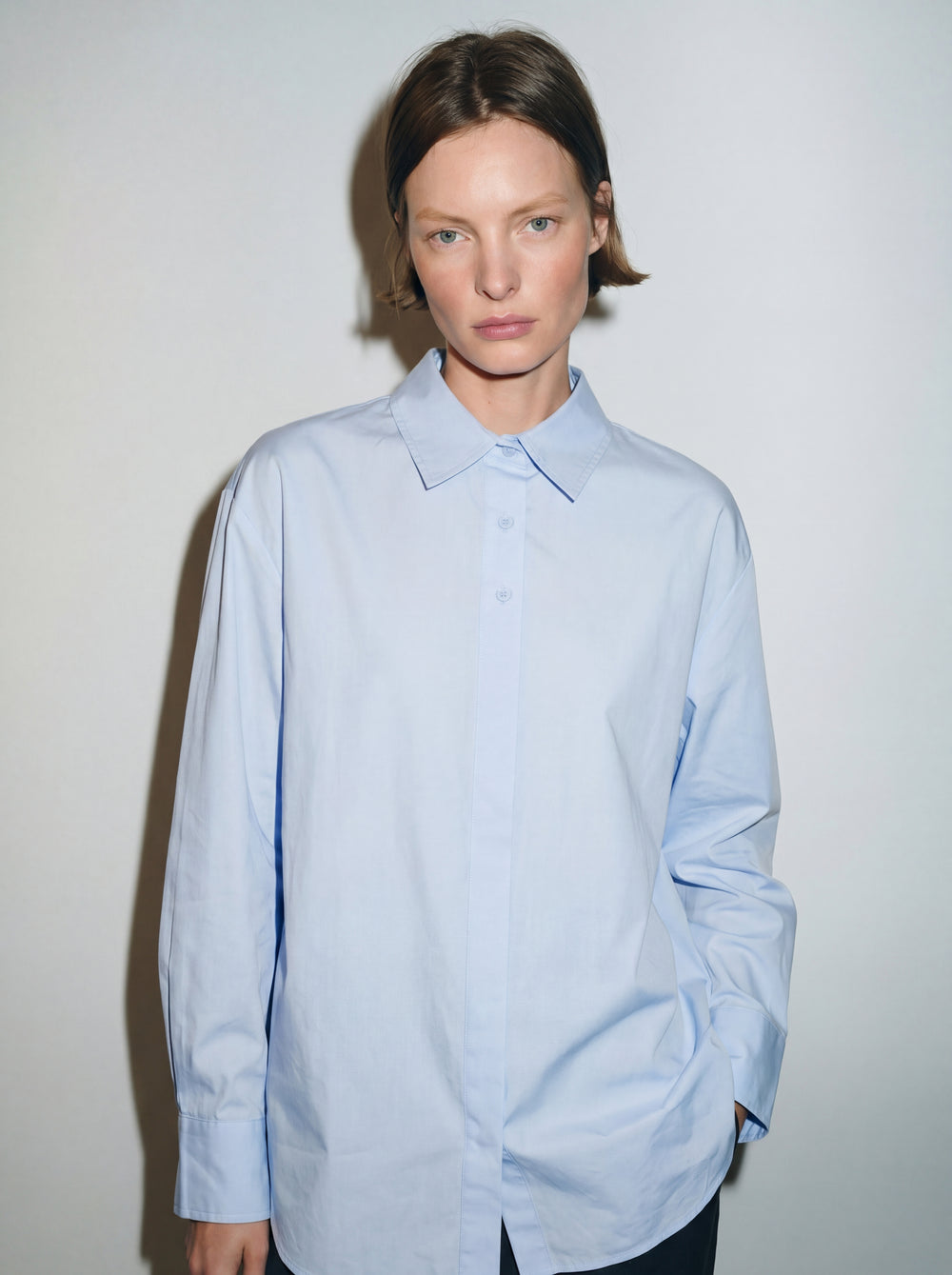 DUGME DETAYLI POPLIN GOMLEK MAVI