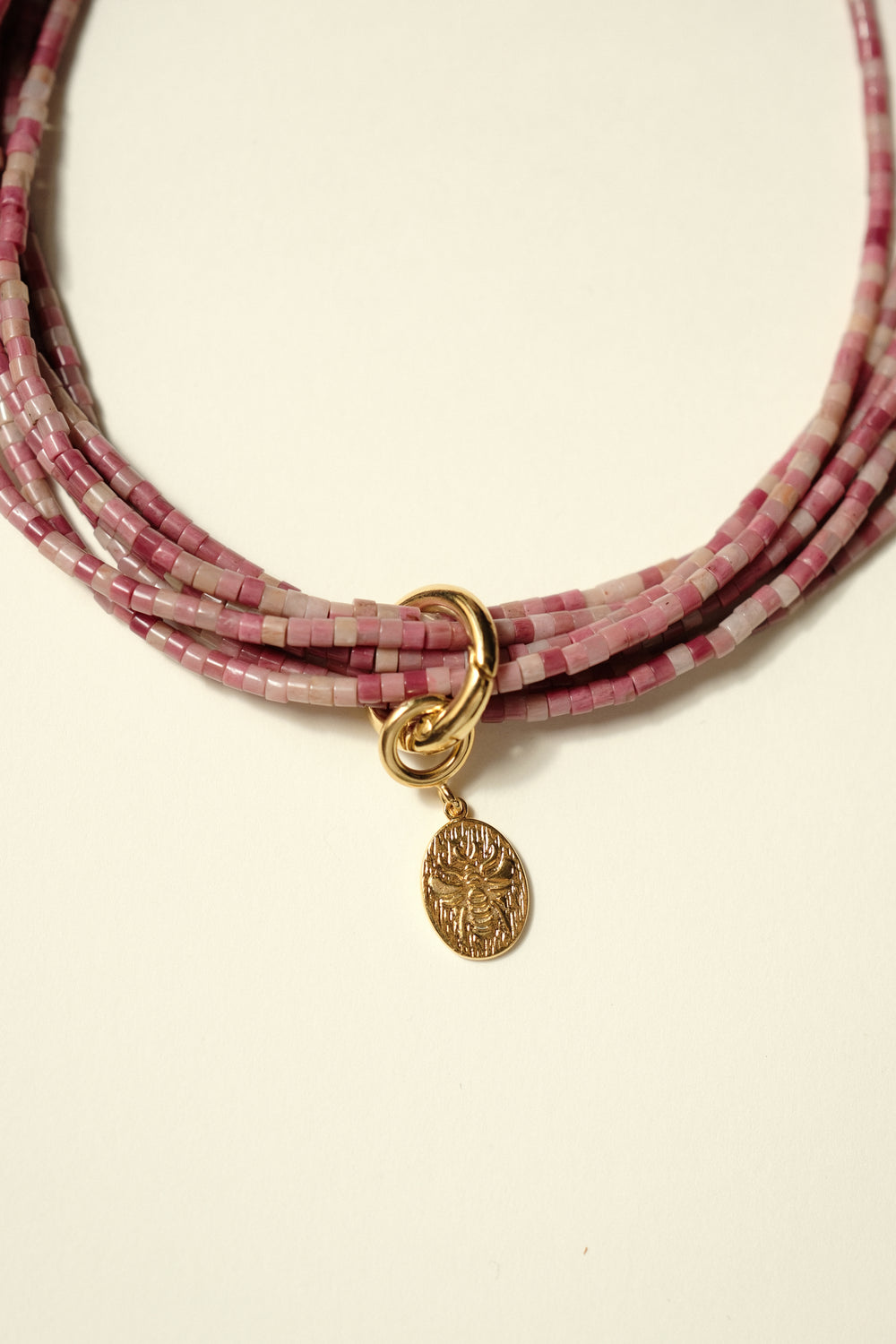 QUEEN BEE CHARM - KOLYE UCU