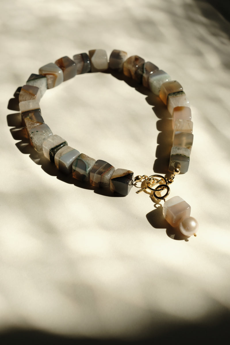 MATIERE ROUGE CORAL NECKLACE