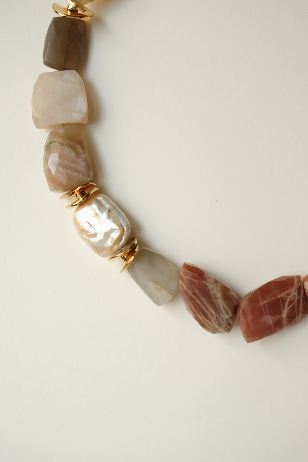 LUNE DE MIEL BAROQUE NECKLACE