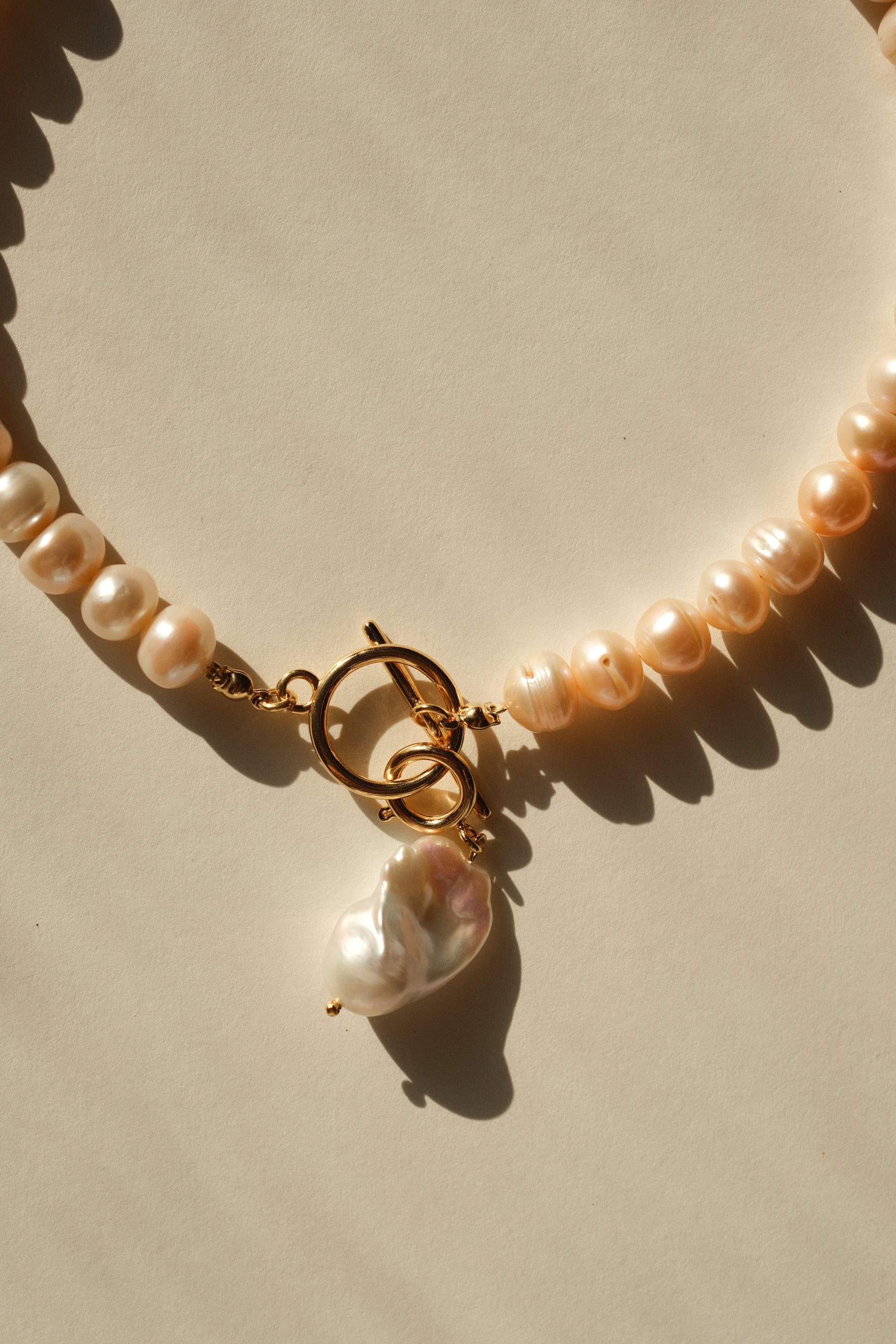 MATIERE ROUGE CORAL NECKLACE