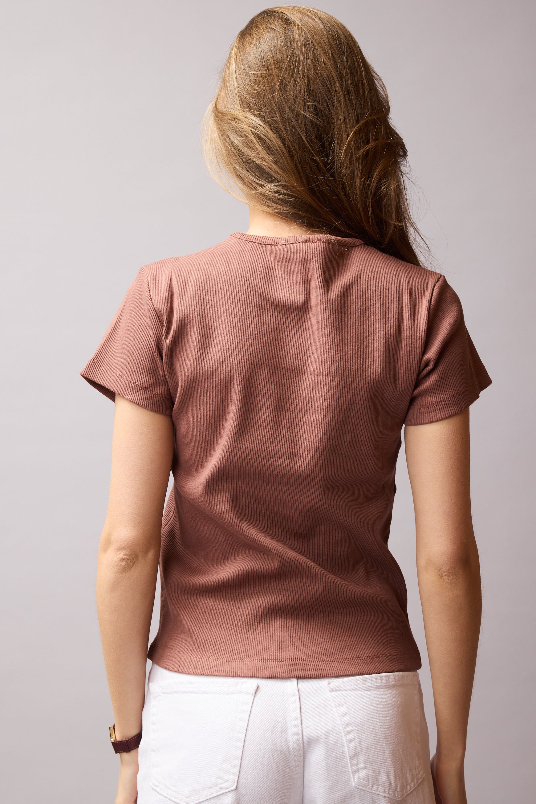 FİTİLLİ KISA KOLLU PAMUK T-SHIRT KAHVE