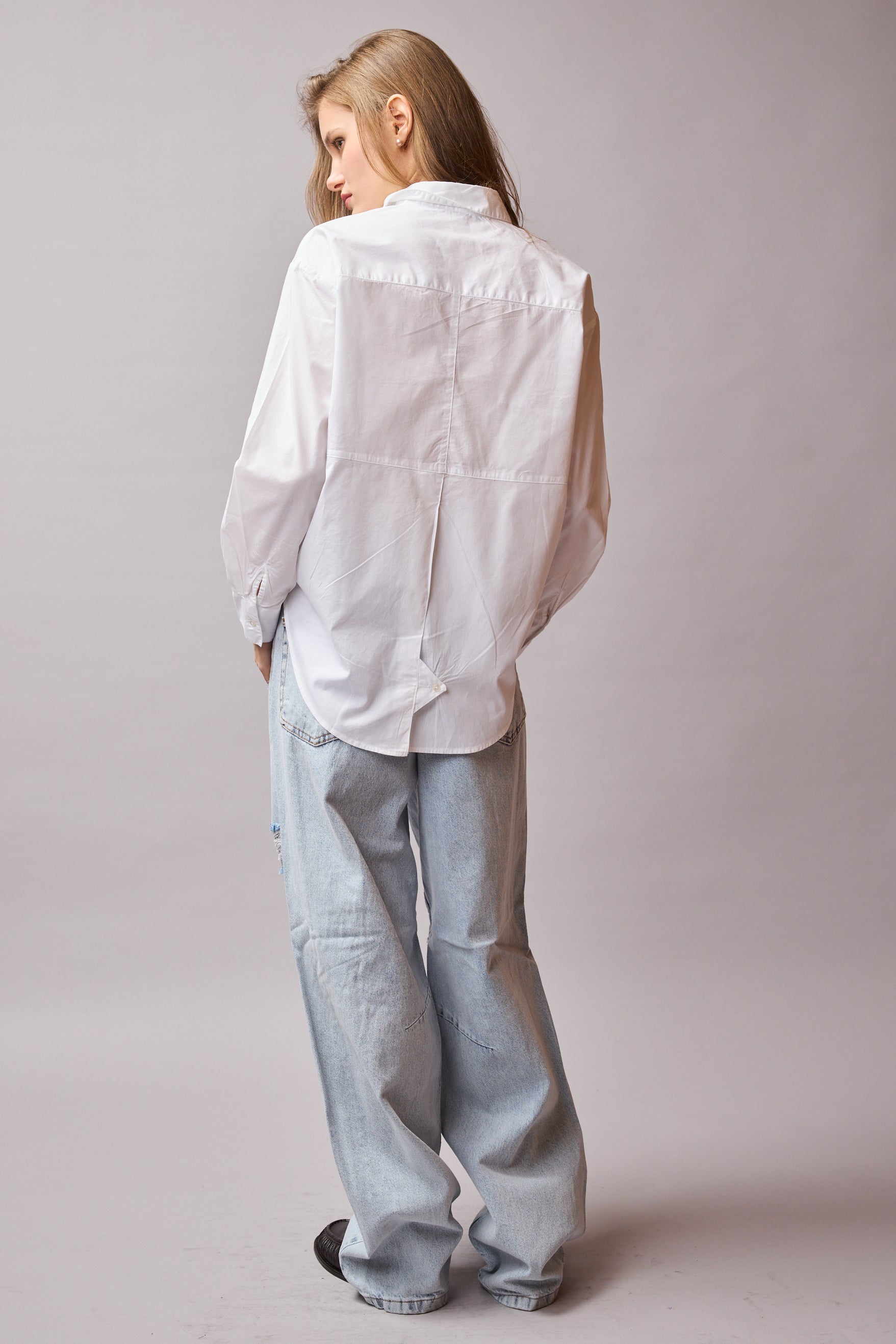 JESSIE KLASİK YAKA OVERSIZE POPLİN GÖMLEK BEYAZ