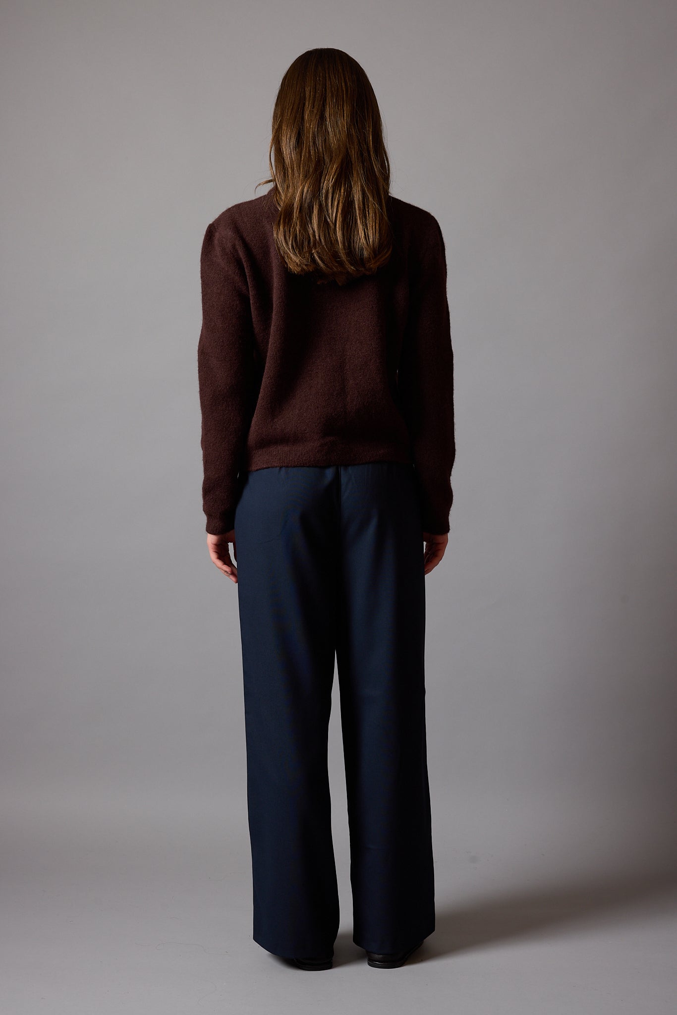 CREW NECK SOFT TEXTURED KNITWEAR CLARET RED