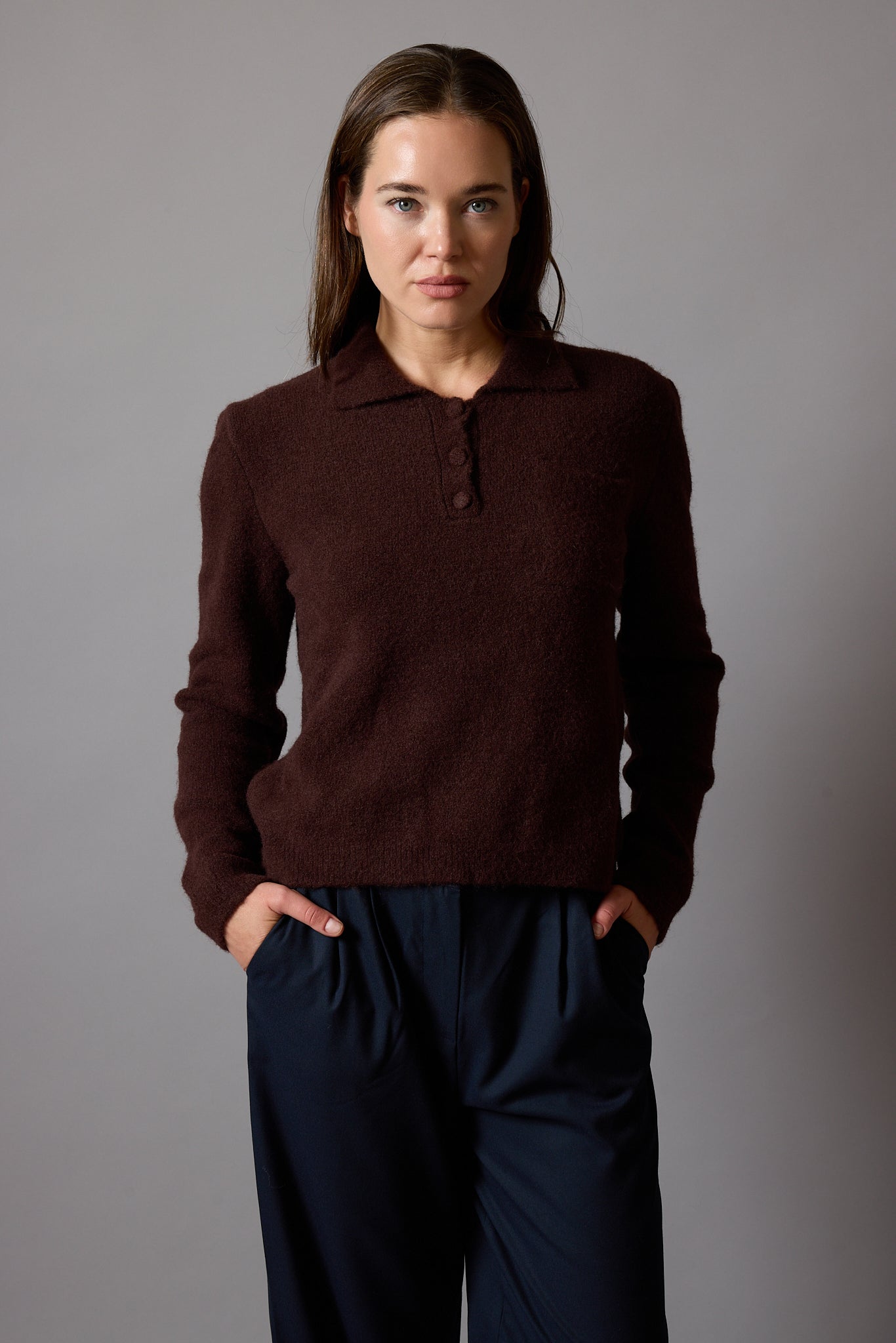 CREW NECK SOFT TEXTURED KNITWEAR CLARET RED