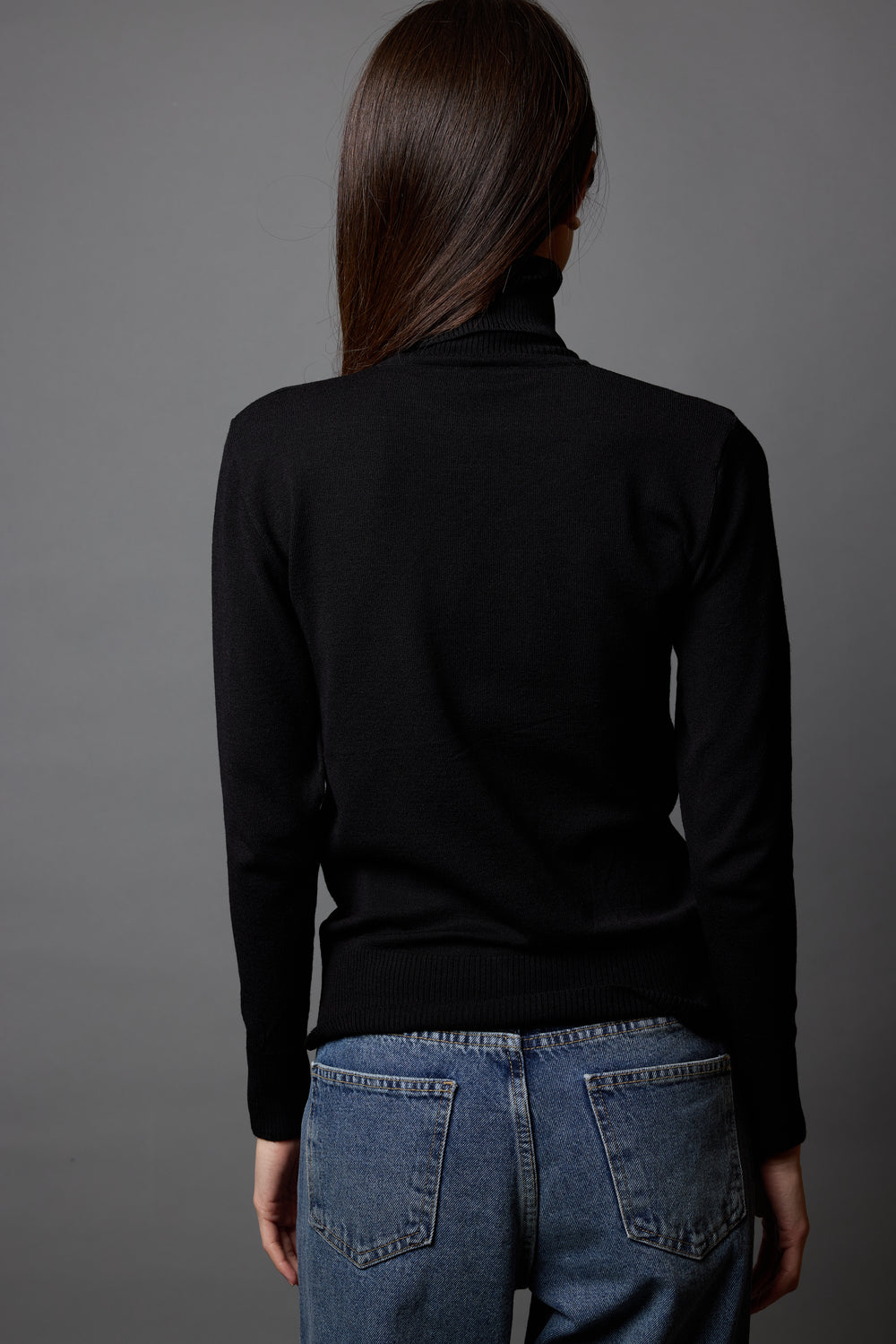 HIGH COLLAR SWEATER BLACK