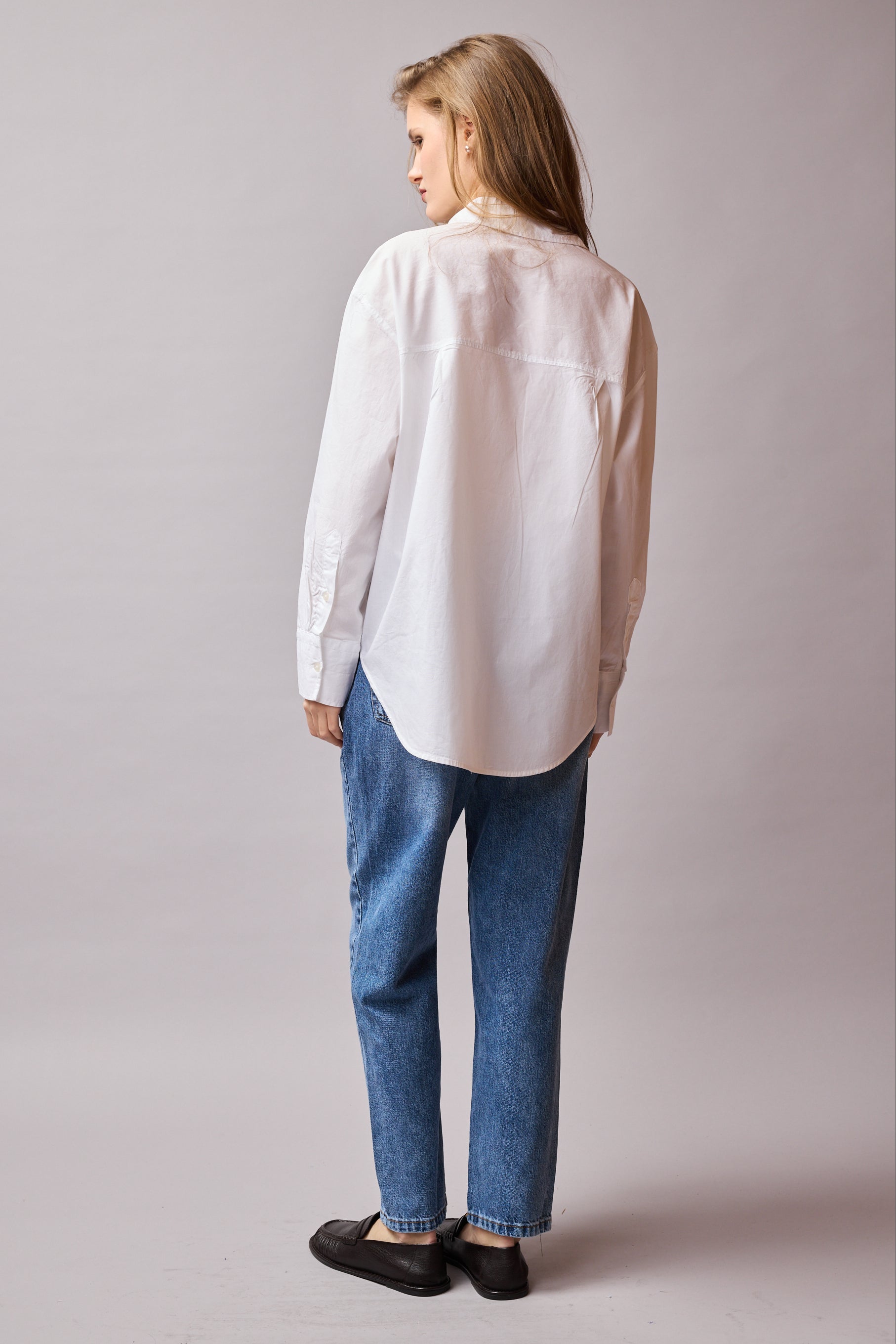 KLASİK YAKA OVERSIZE POPLİN GÖMLEK BEYAZ
