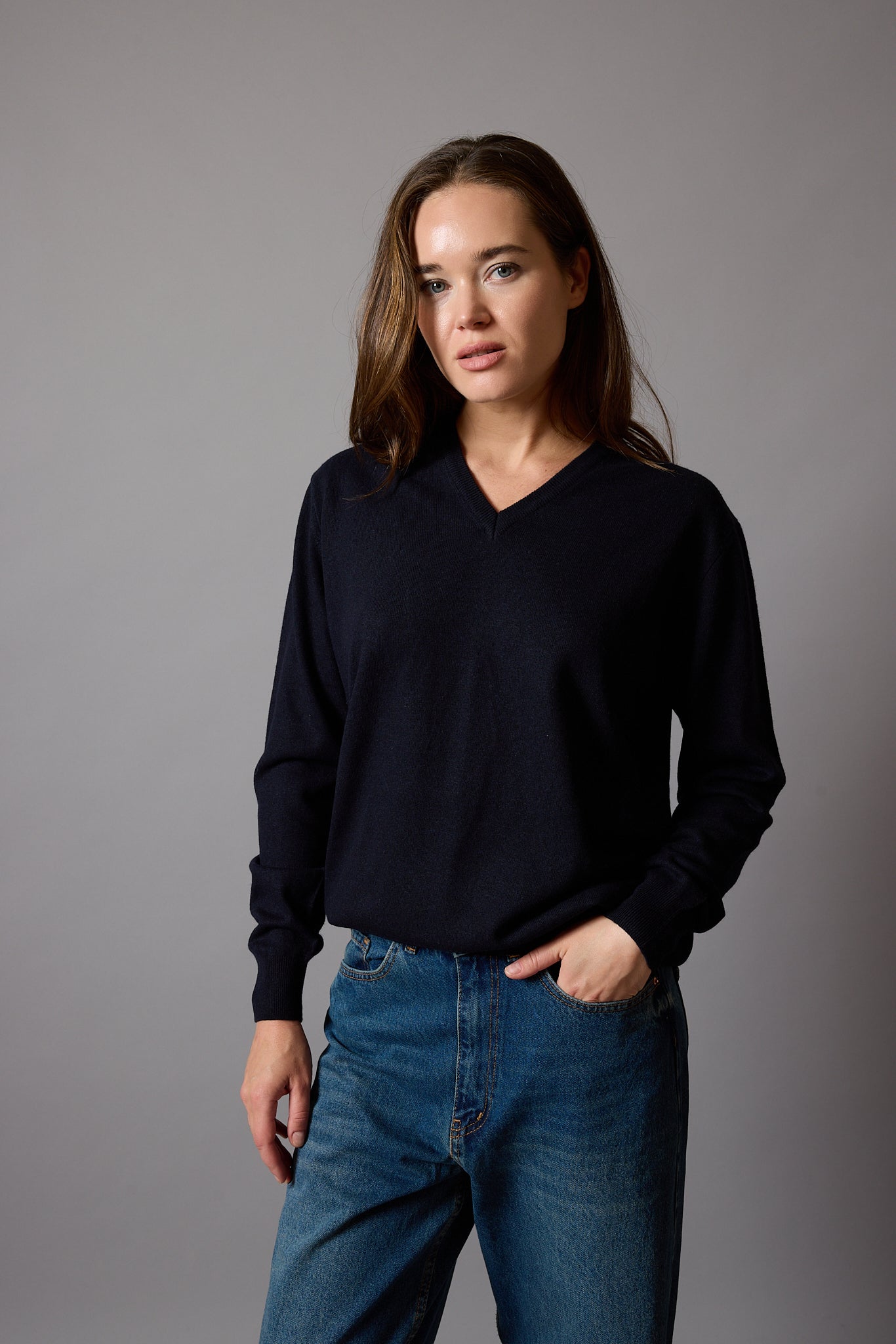 YÜN V YAKA UNISEX KAZAK LACİVERT