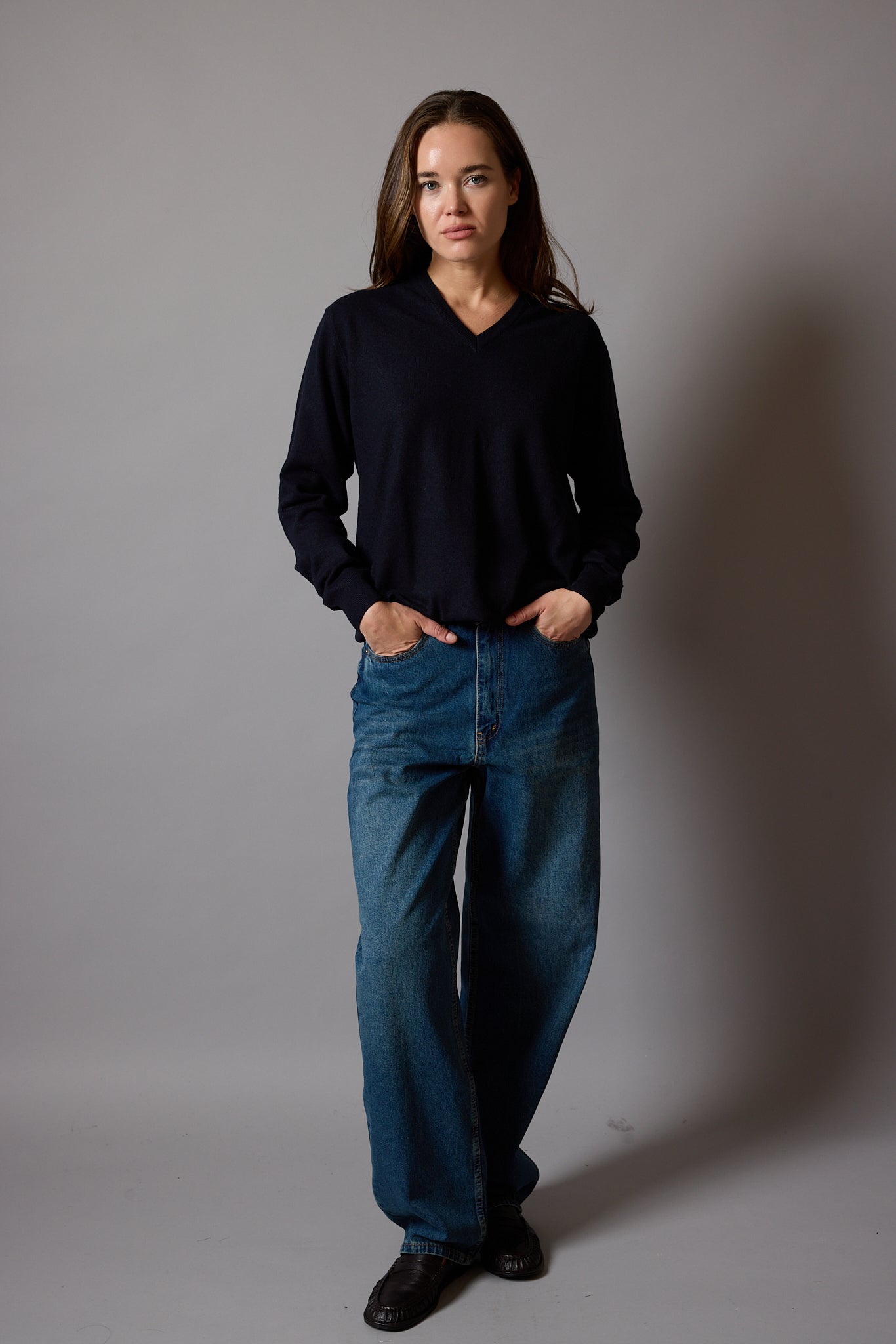 YÜN V YAKA UNISEX KAZAK LACİVERT