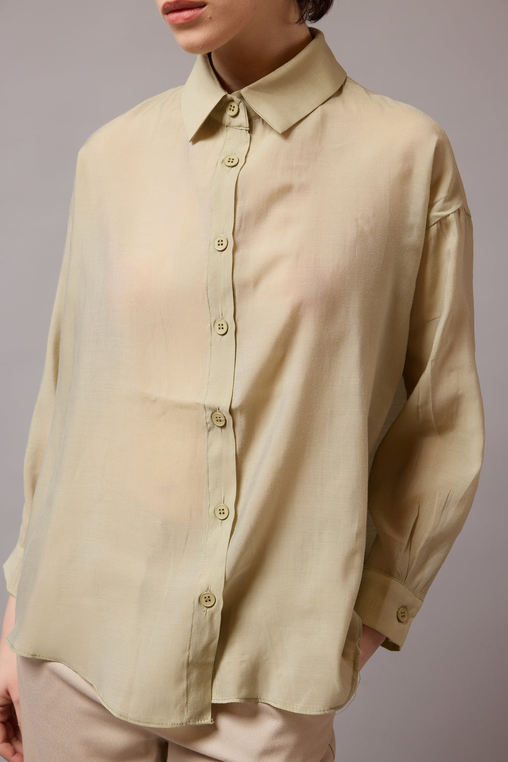 DOKUMLU TENSEL GOMLEK KUF YESIL