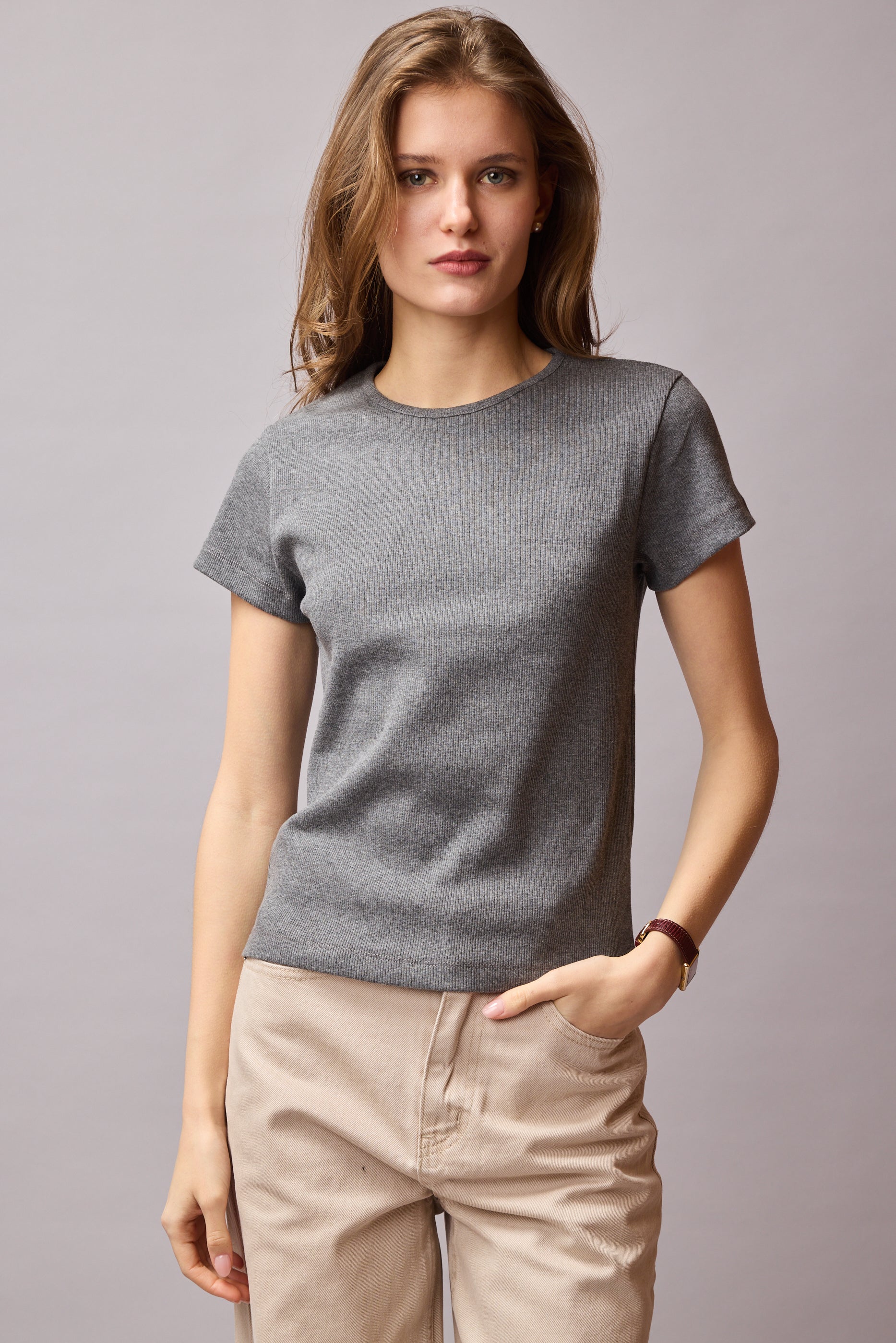 FİTİLLİ KISA KOLLU PAMUK T-SHIRT FÜME