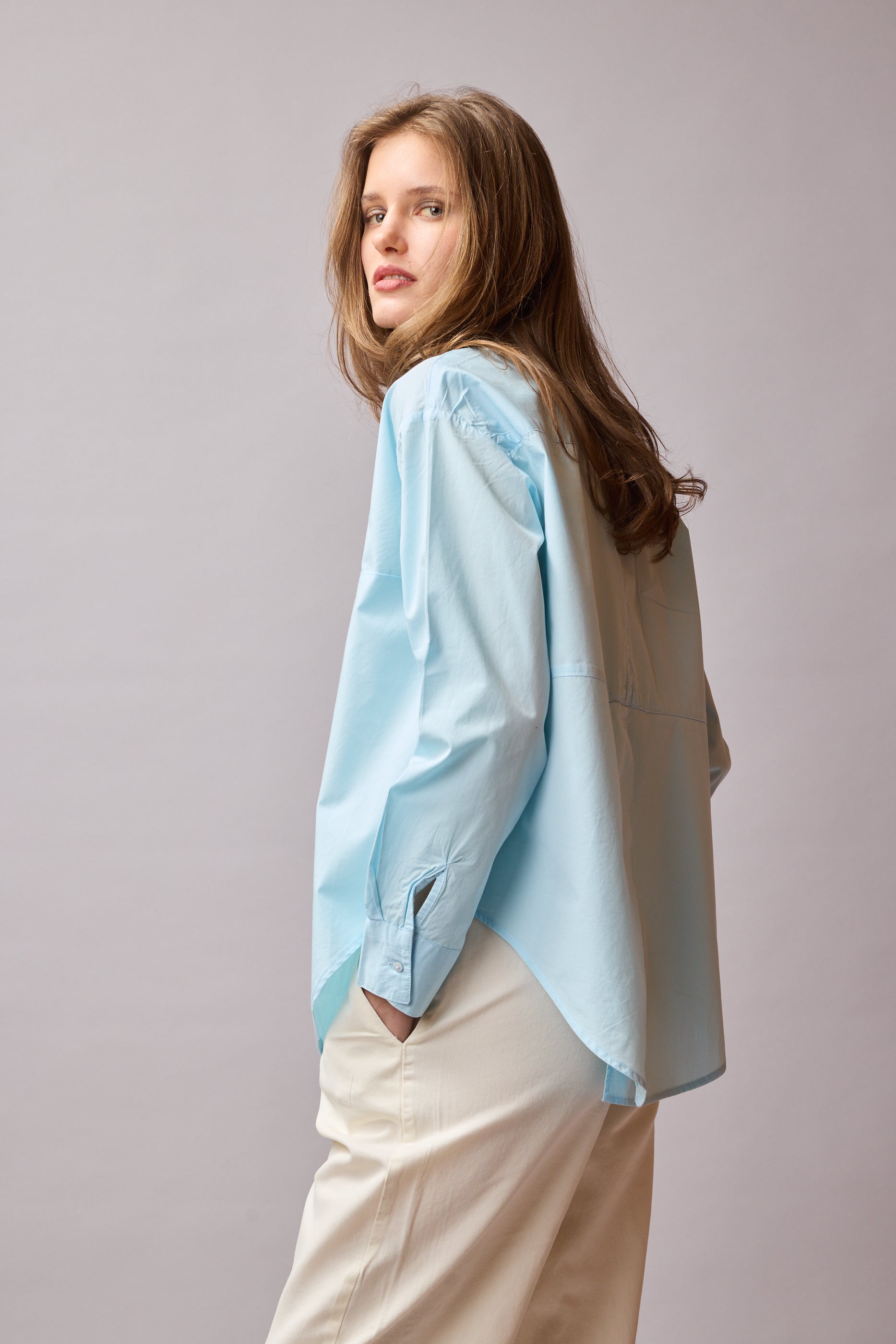 JESSIE KLASİK YAKA OVERSIZE POPLİN GÖMLEK MAVİ