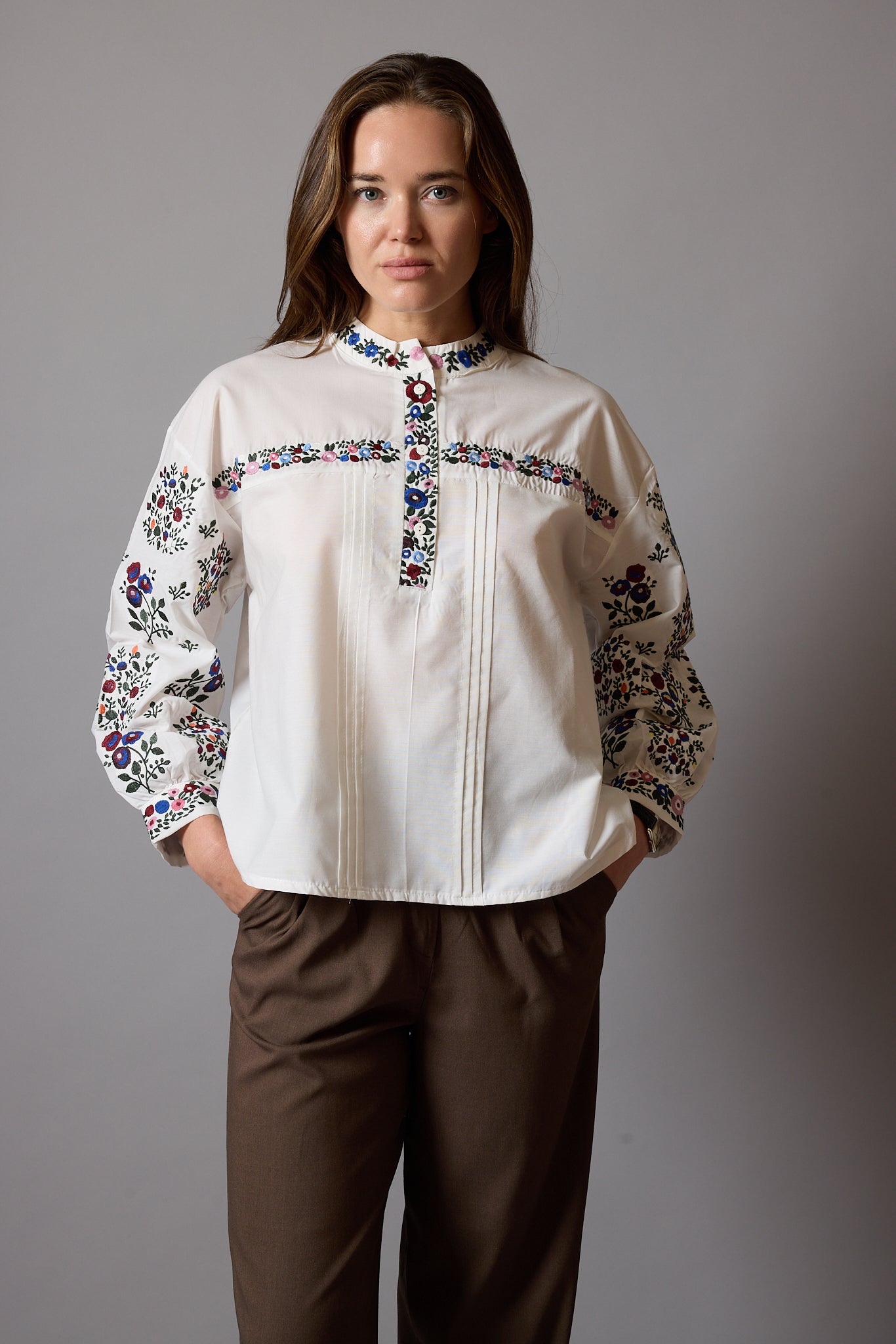 HAKIM YAKA FLORAL NAKISLI BLUZ