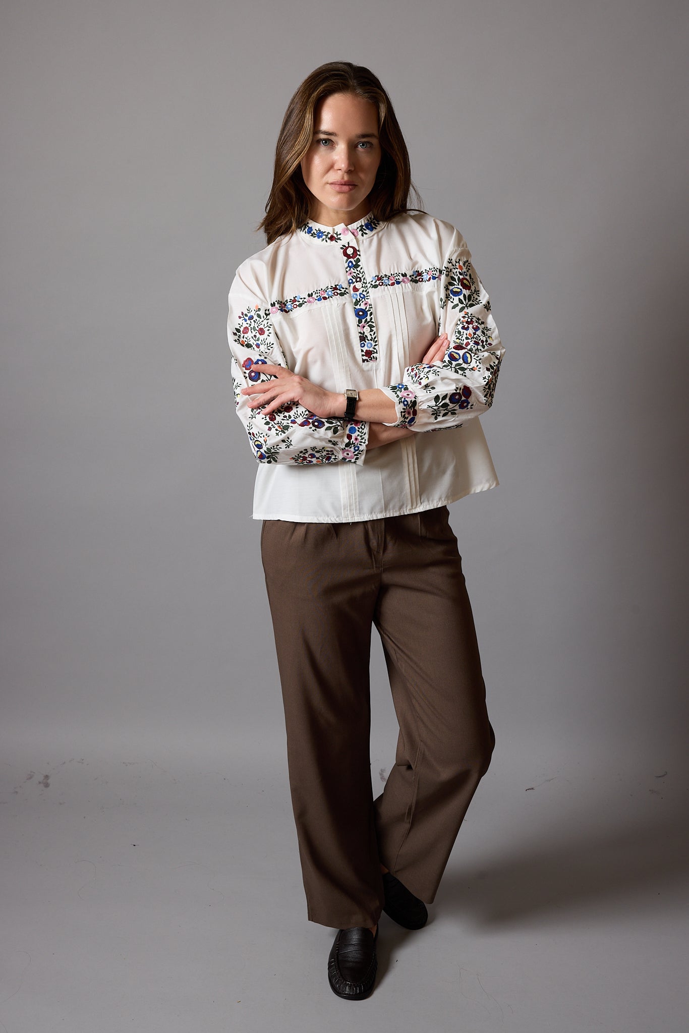 HAKIM YAKA FLORAL NAKISLI BLUZ