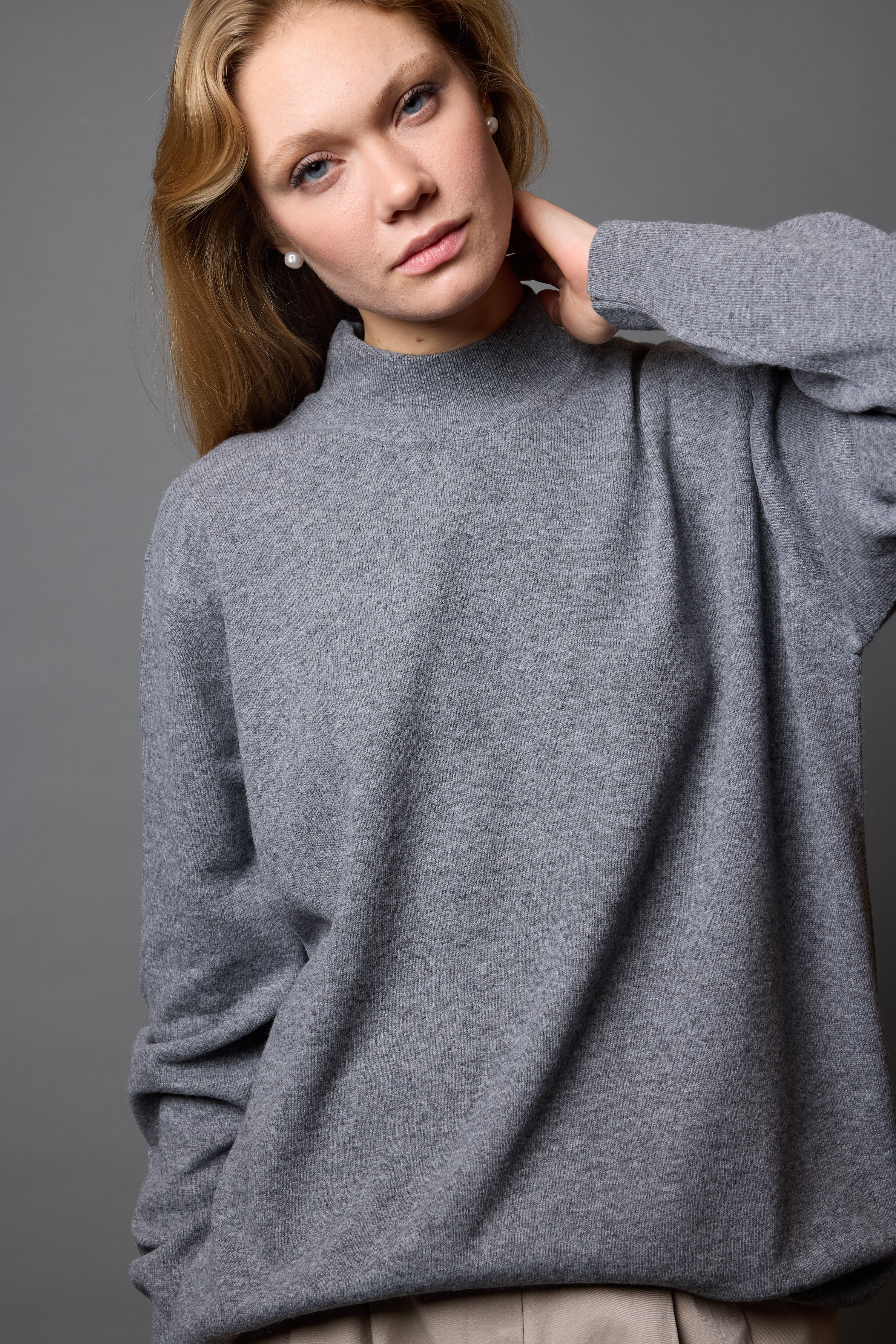 WOOL TURTLENECK UNISEX SWEATER GRAY