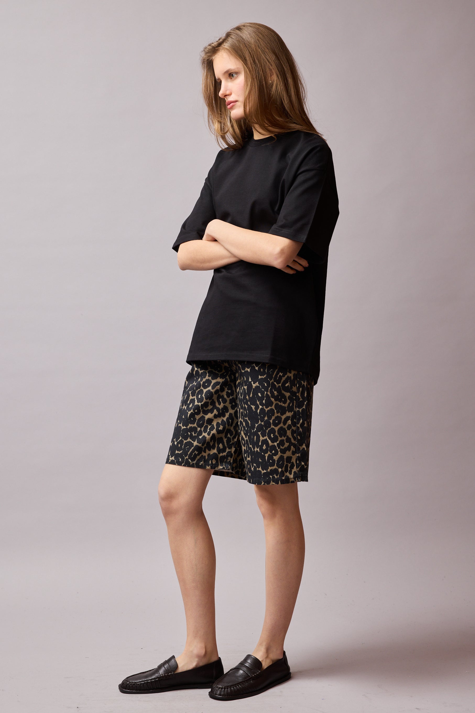 OVERSIZE KISA KOLLU PAMUK T-SHIRT SIYAH