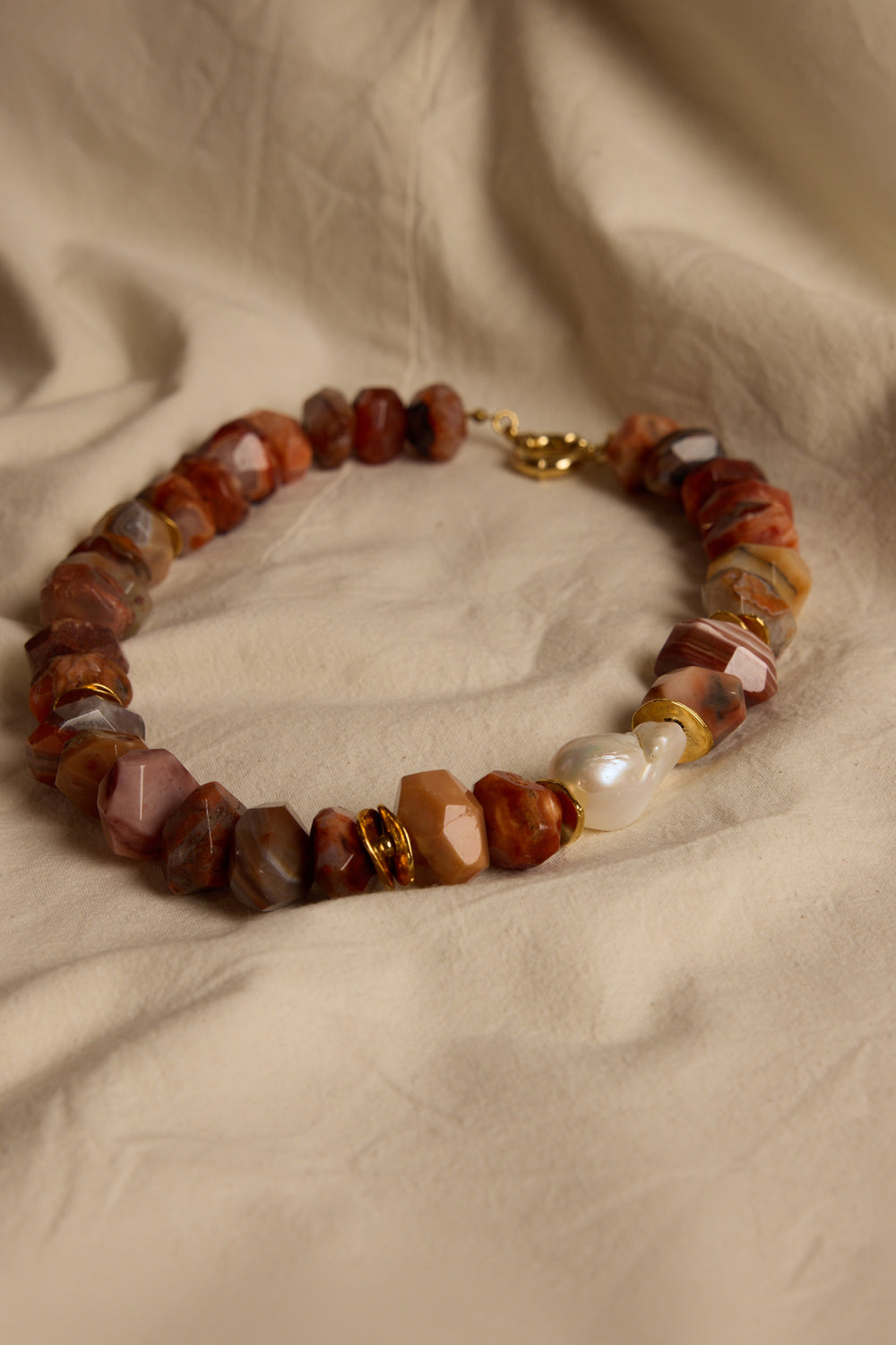 JARDIN DE NACRE BAROQUE PEARL NECKLACE